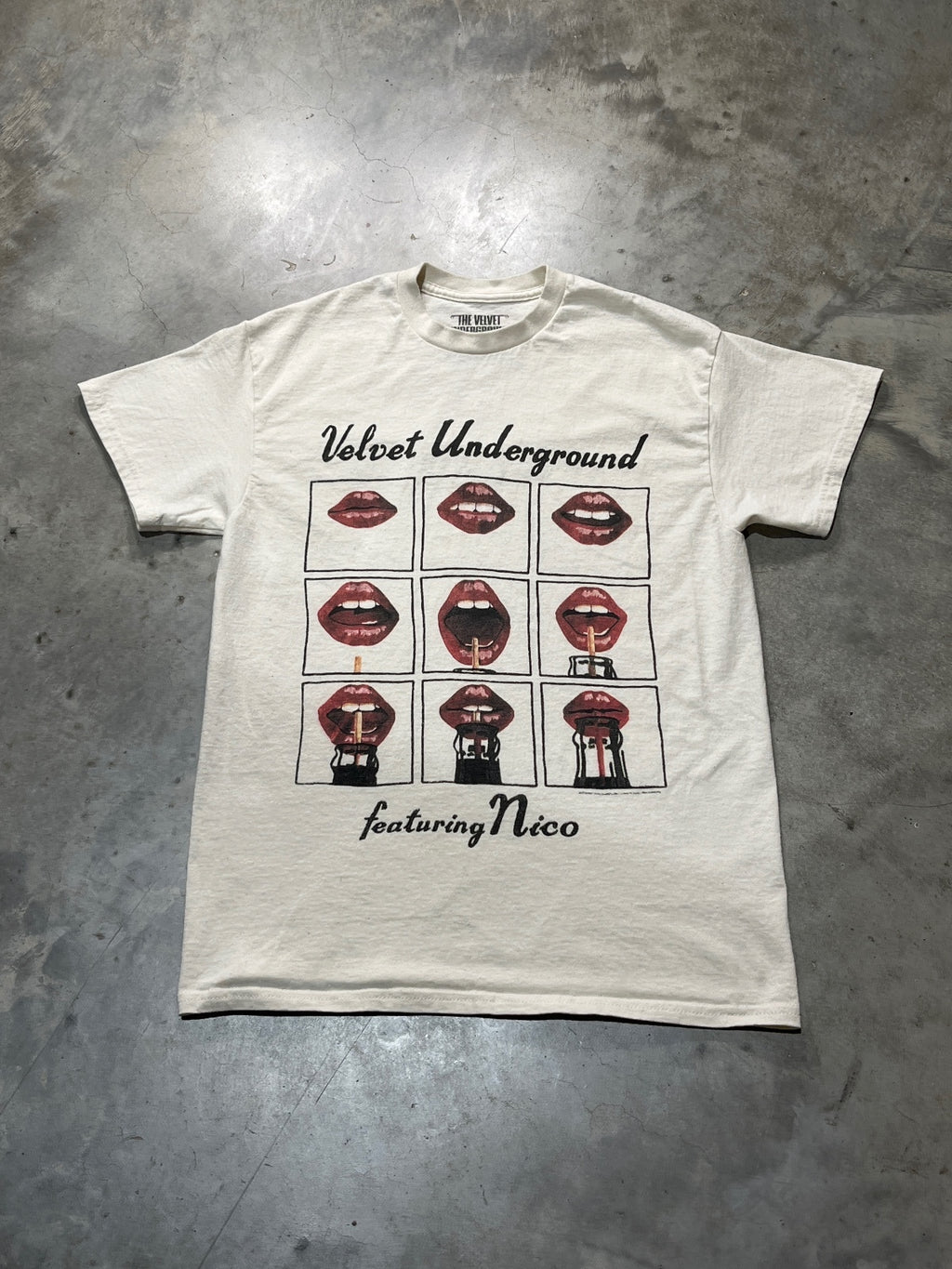 The Velvet Underground Preowned Medium T-shirt