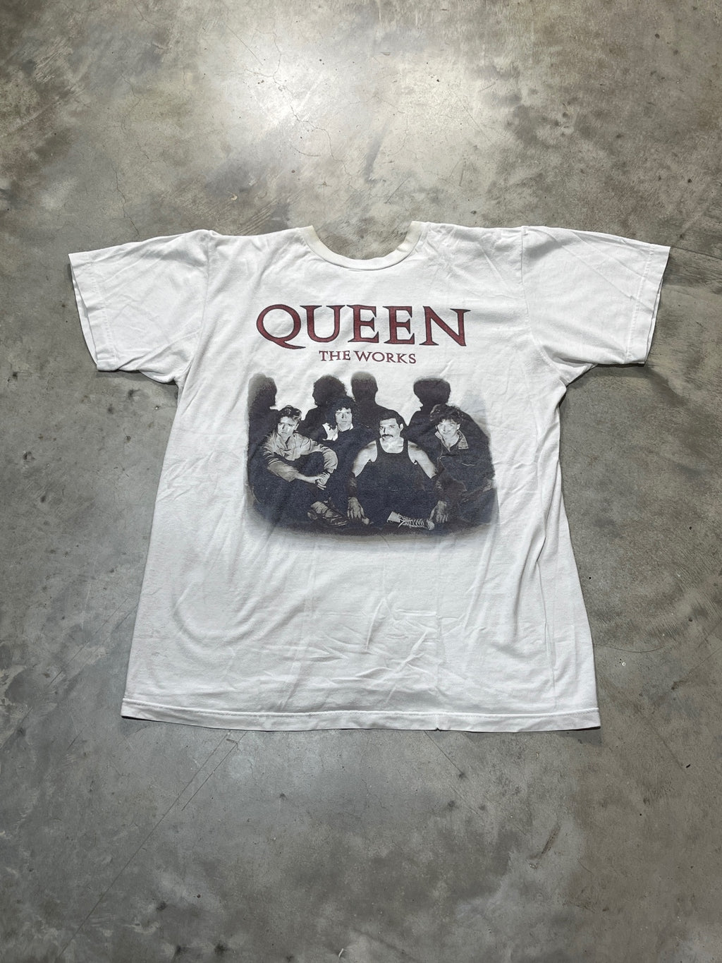 Queen Preowned Medium T-shirt