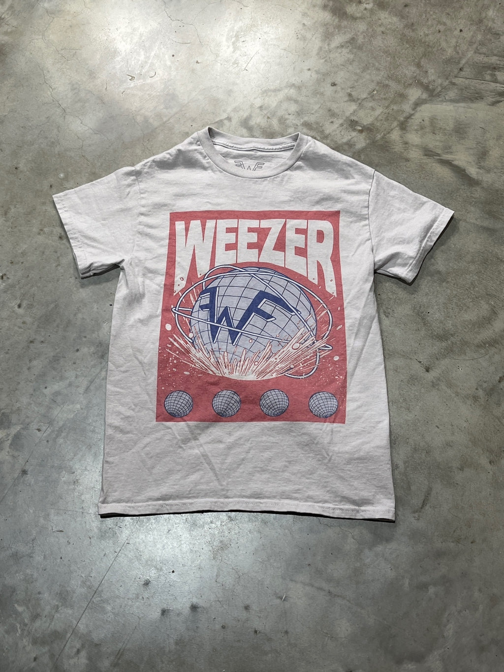 Weezer Preowned Small T-shirt
