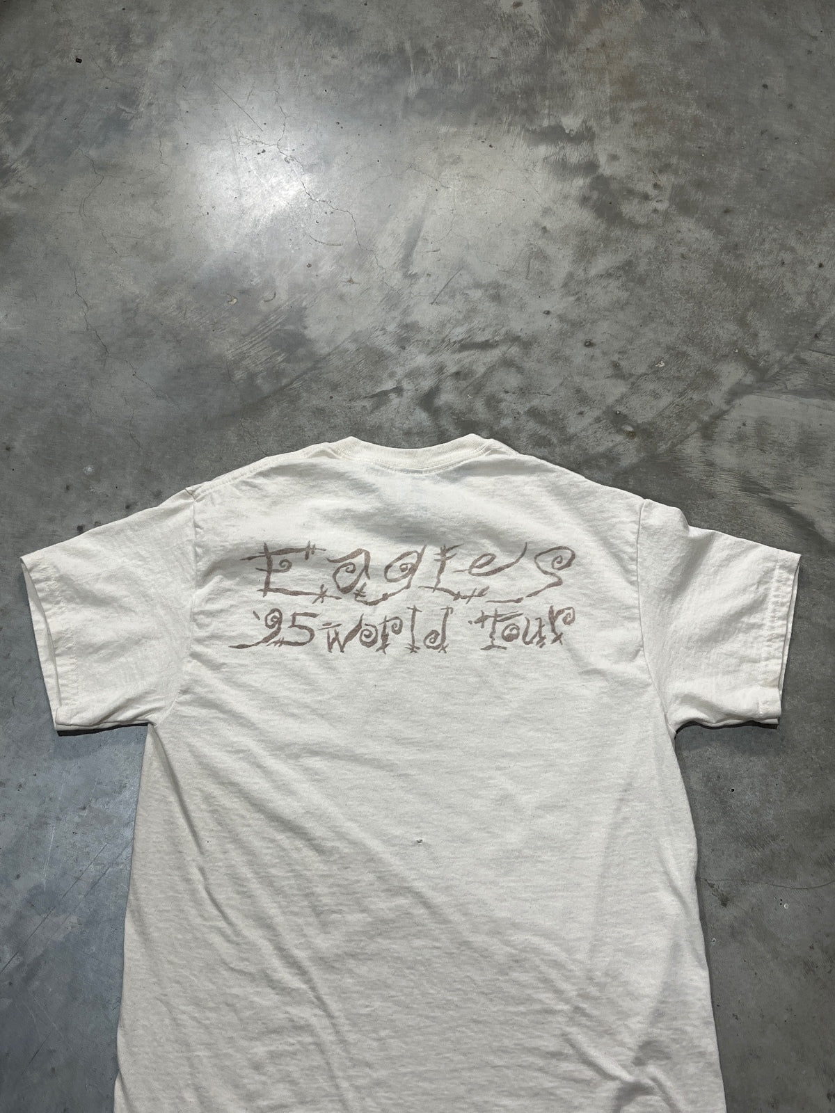 The Eagles Preowned Medium T-shirt