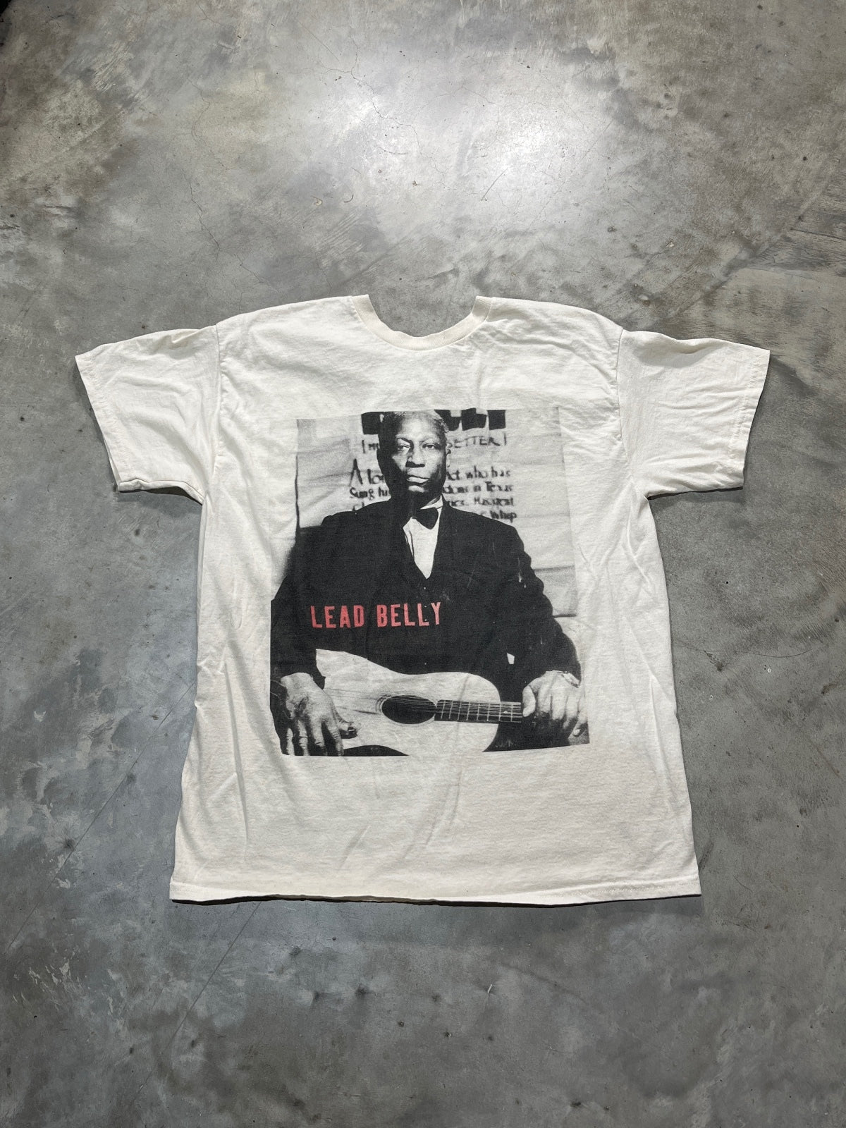 Lead Belly Preowned Large T-shirt