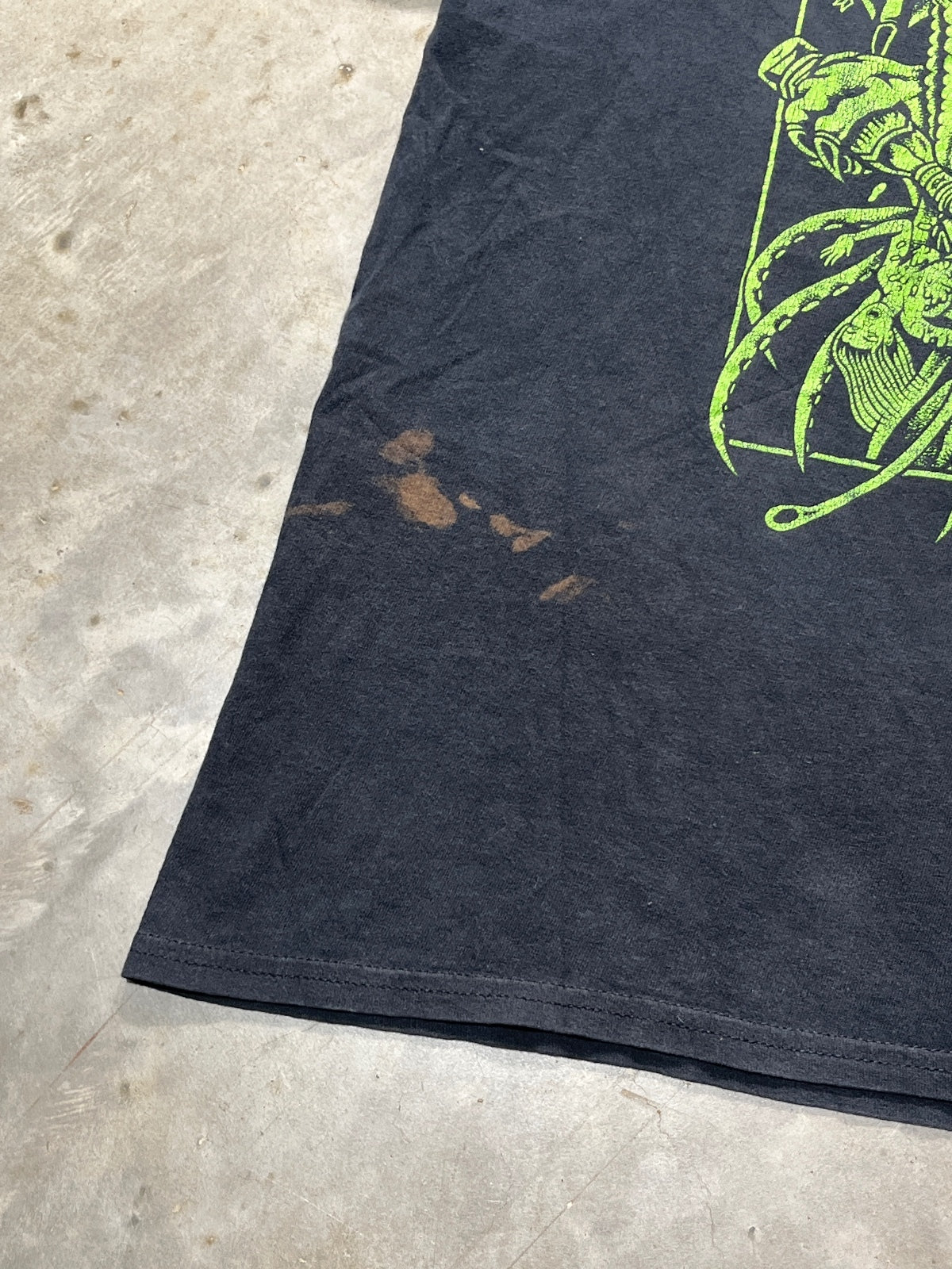 Gnar Wolf Preowned Large T-shirt