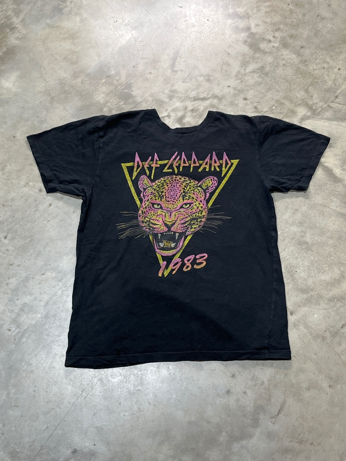 Def Leppard Preowned Small T-shirt