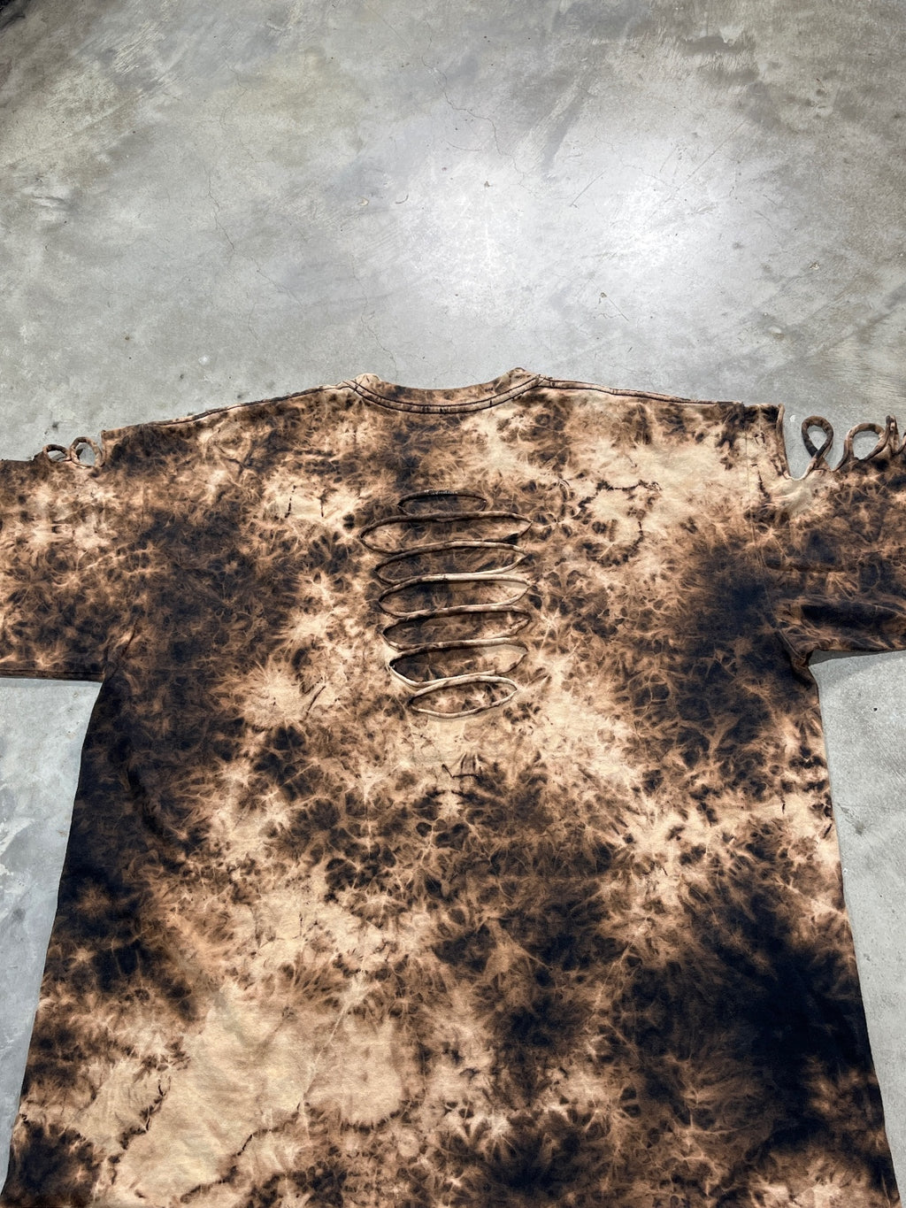 Aaliyah Preowned XL Distressed Tie Dye T-shirt