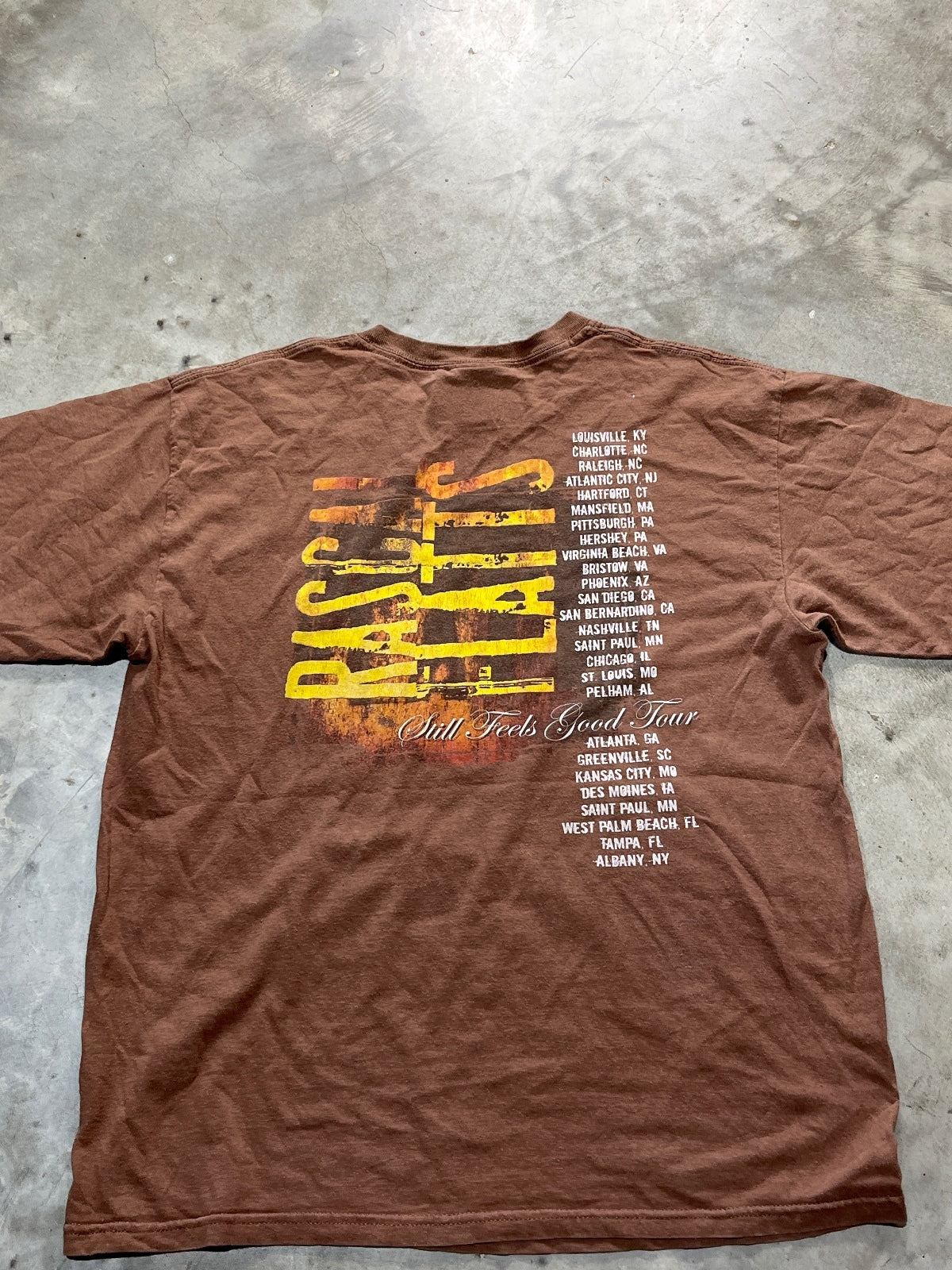 Rascal Flatts Preowned Large T-shirt