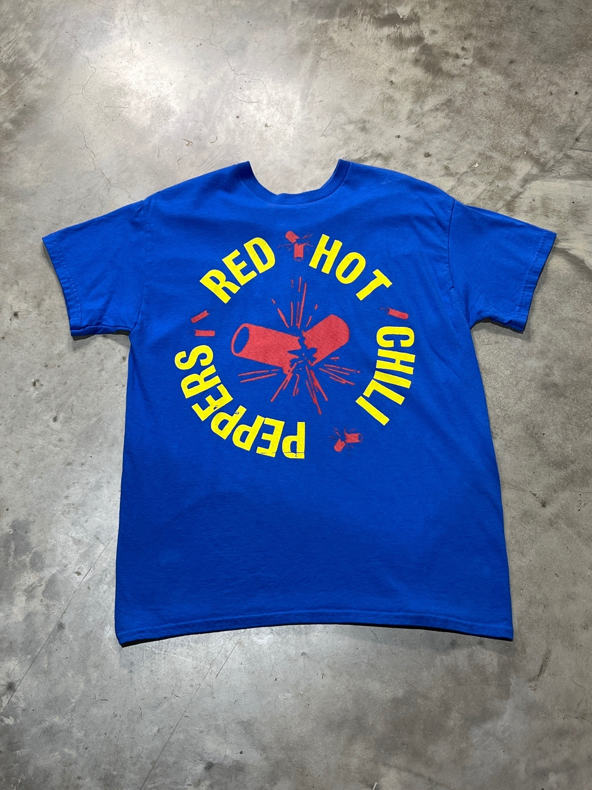 Red Hot Chili Peppers Preowned Medium T-shirt