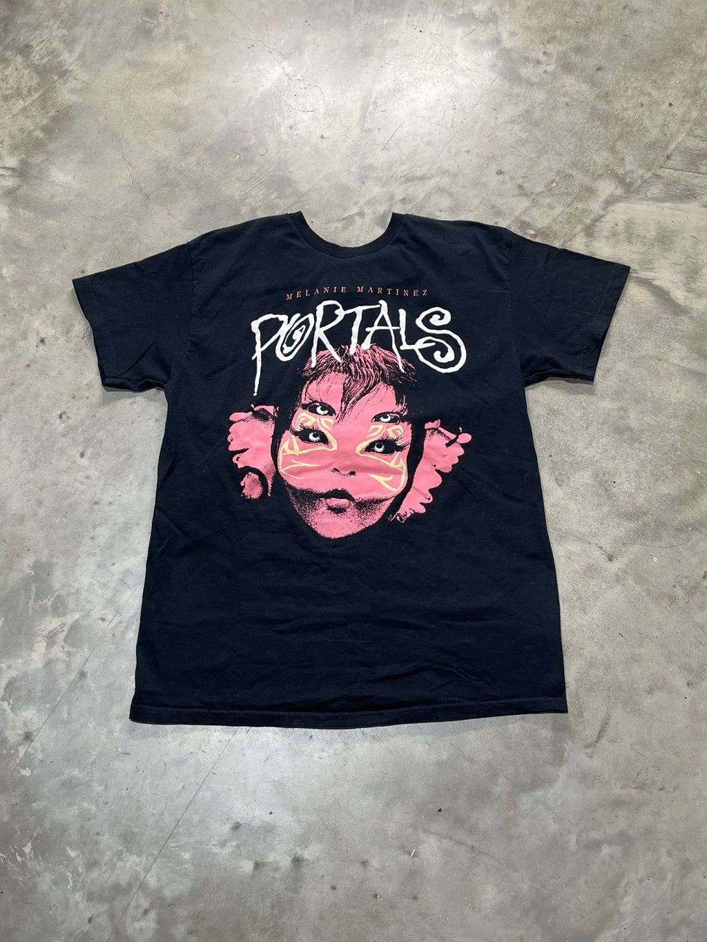 Melanie Martinez Preowned Medium T-shirt