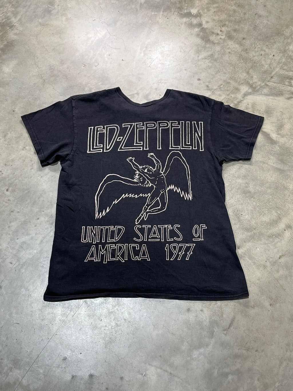 Led Zeppelin Preowned Medium T-Shirt