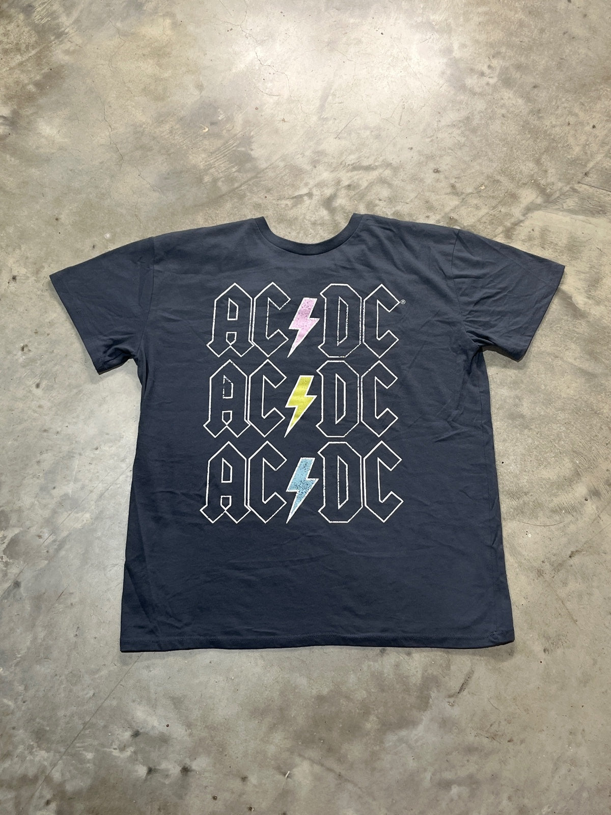 ACDC Preowned Large T-shirt