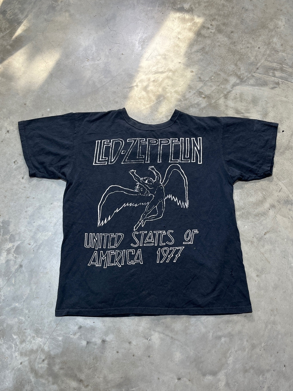 Led Zeppelin Preowned Large T-shirt