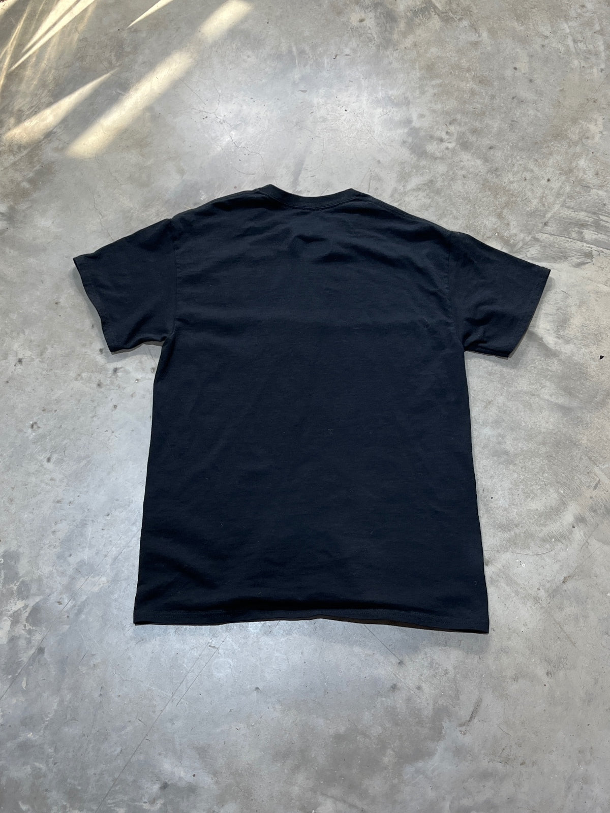 Toadies Preowned Medium T-shirt