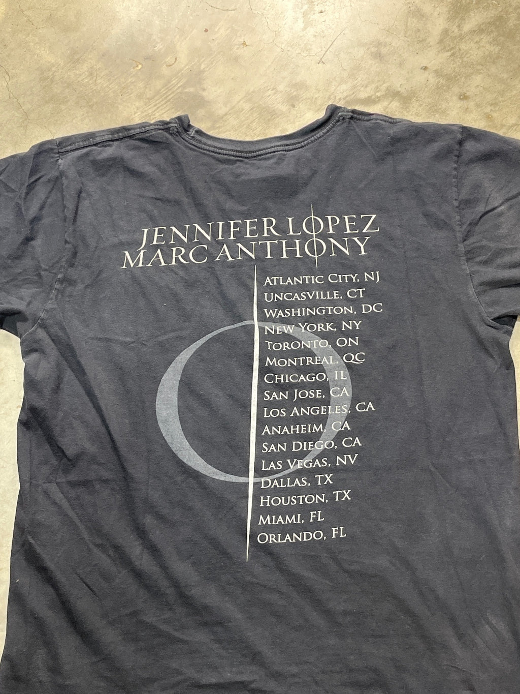 Jennifer Lopez & Marc Anthony Preowned Large T-shirt