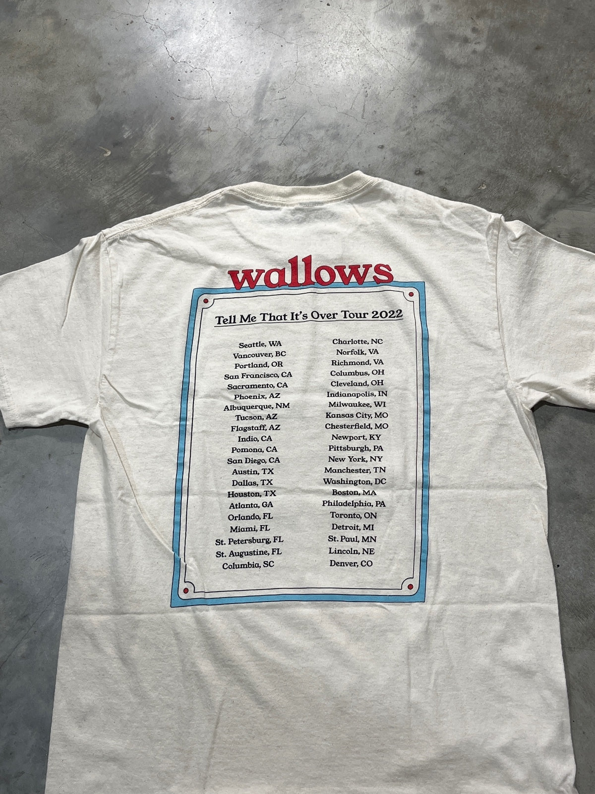Wallows Preowned Medium T-shirt