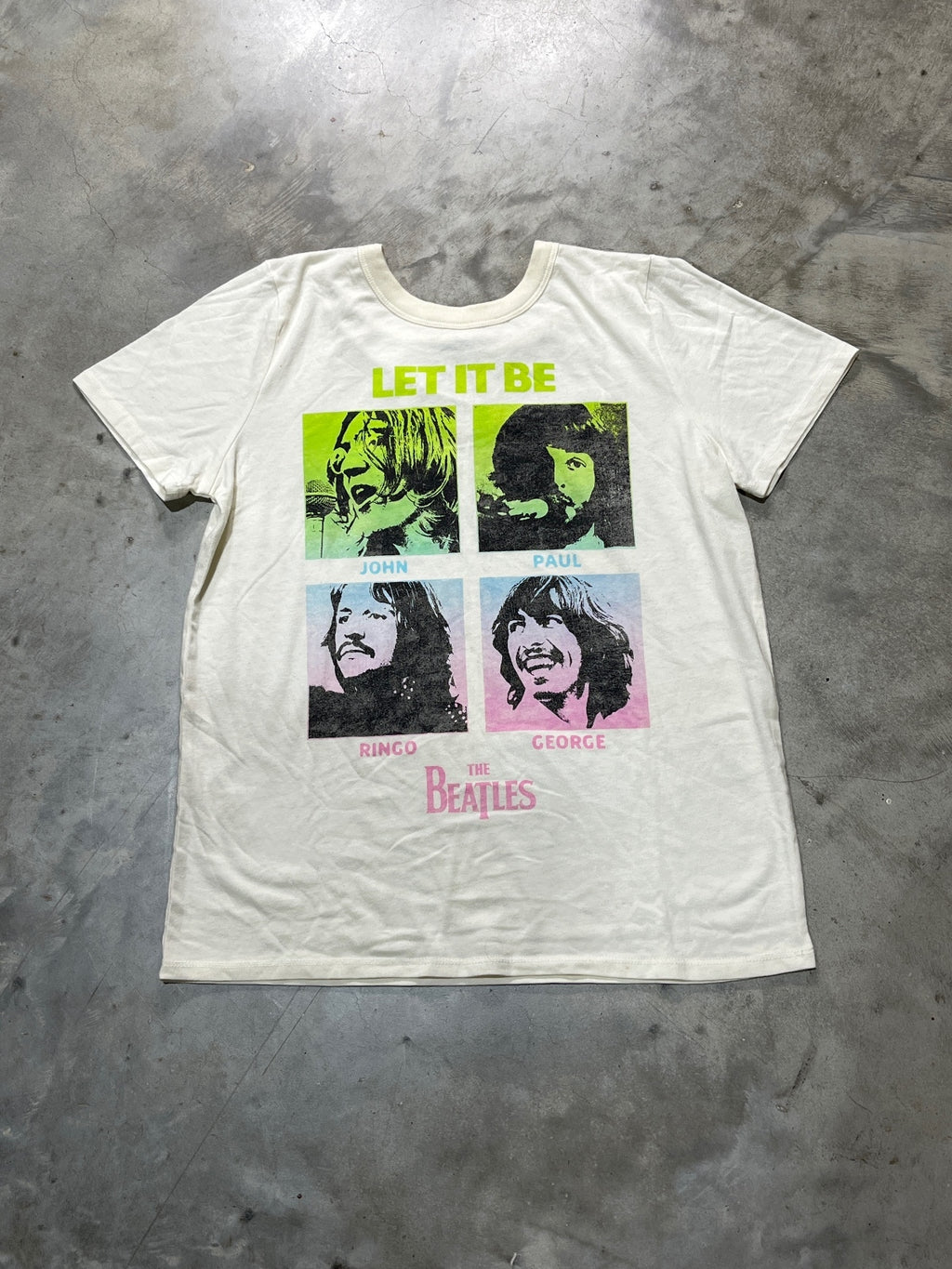 The Beatles Preowned Medium T-shirt
