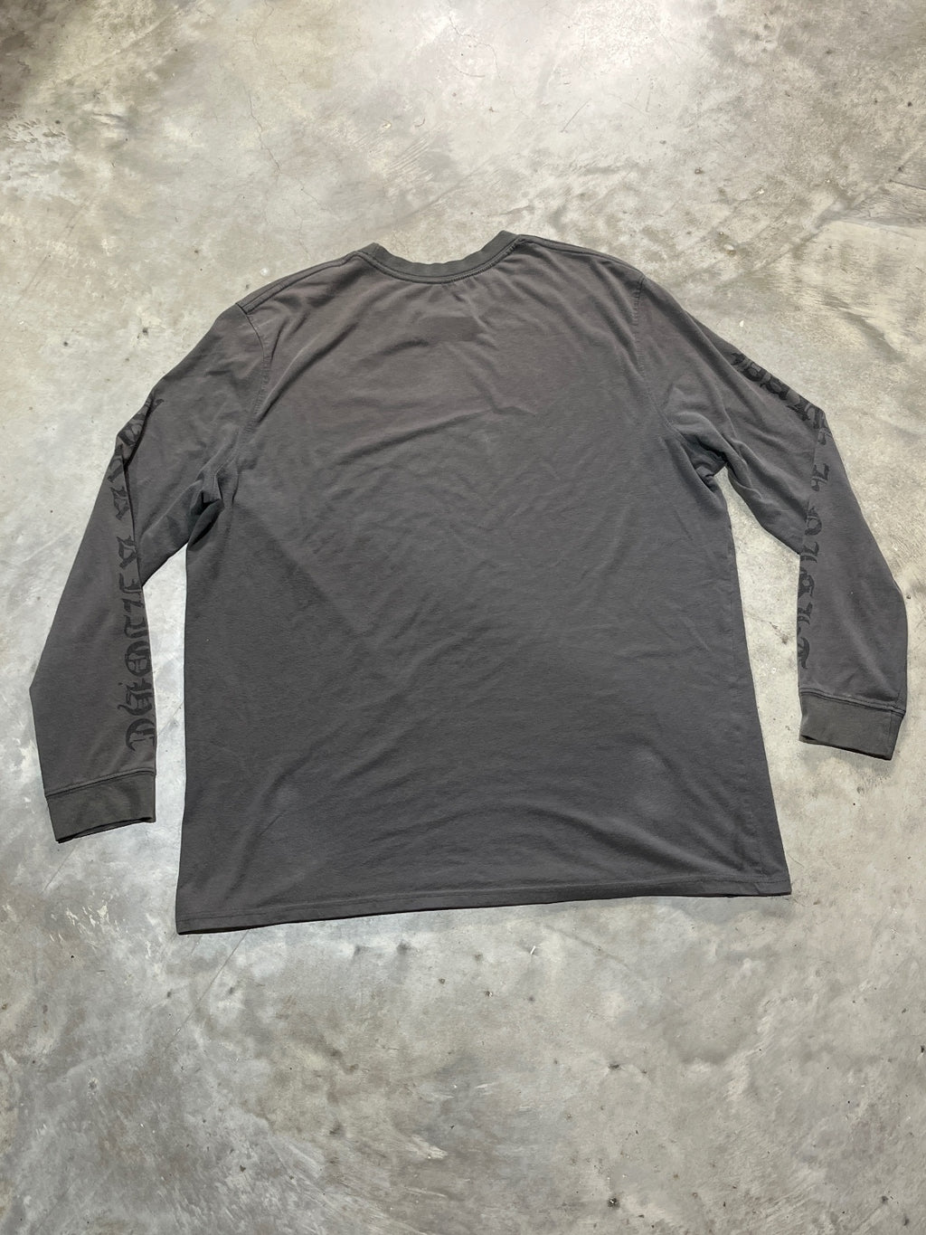 Batman 'Dark Knight' Preowned XL Long Sleeve T-shirt