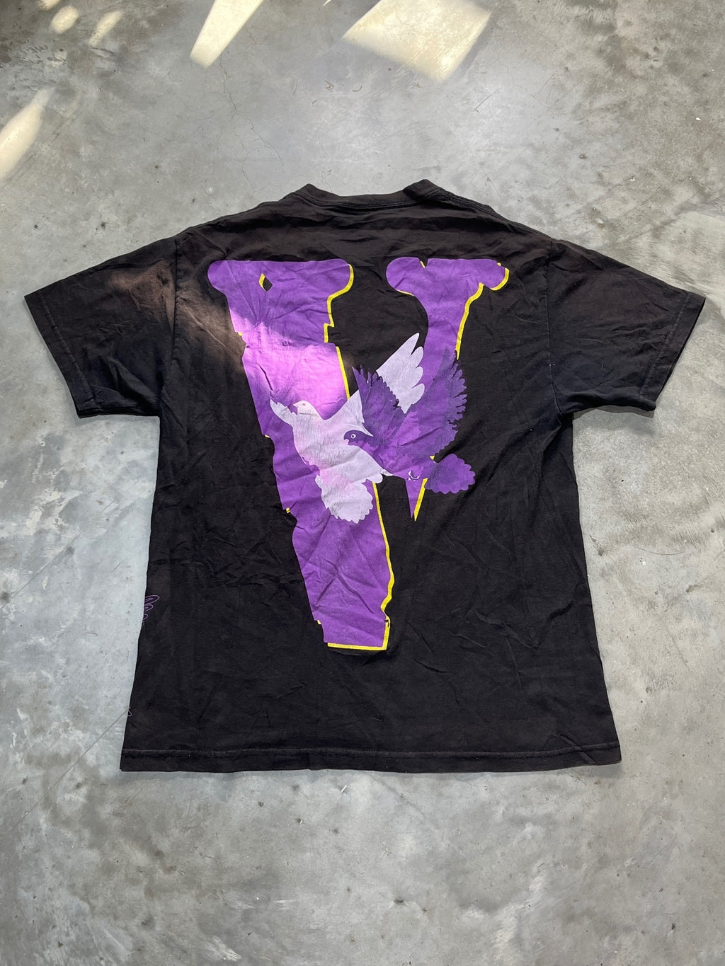 NAV Preowned Large T-shirt