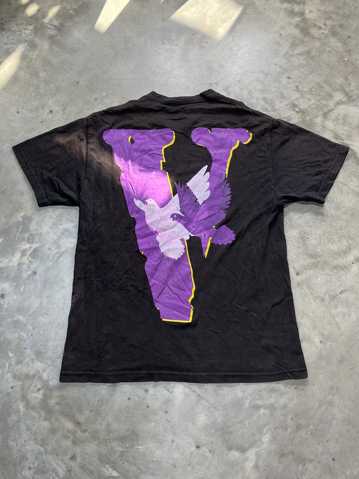 NAV Preowned Large T-shirt