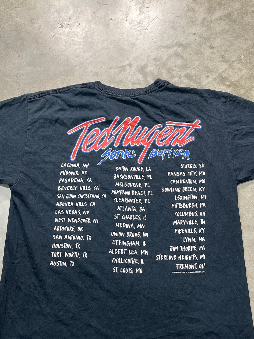 Ted Nugent Preowned Medium T-shirt