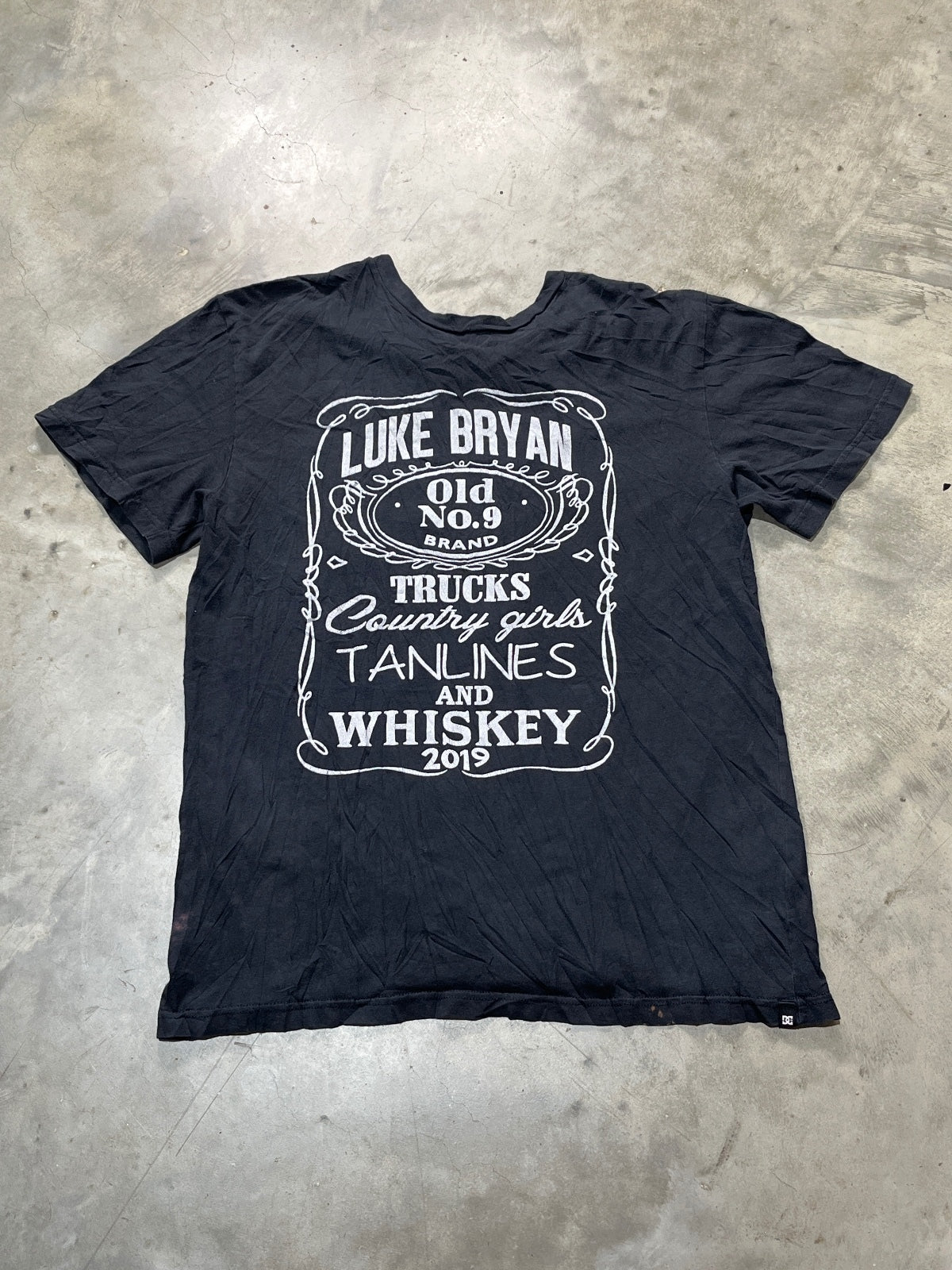 Luke Bryan Preowned Medium T-shirt