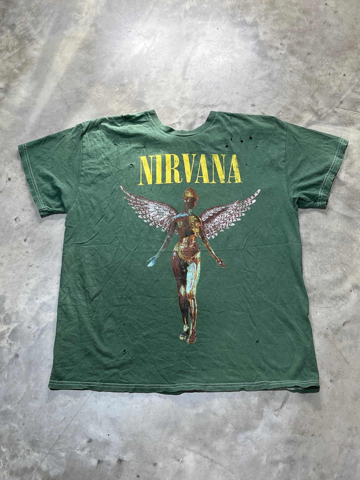 Nirvana Preowned XL Distressed T-shirt