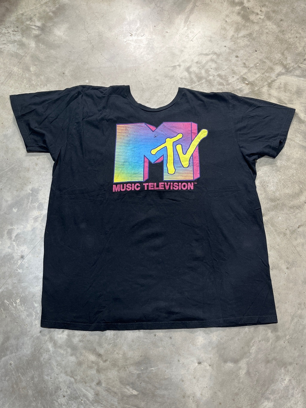 MTV Music Television Preowned 2XL T-shirt