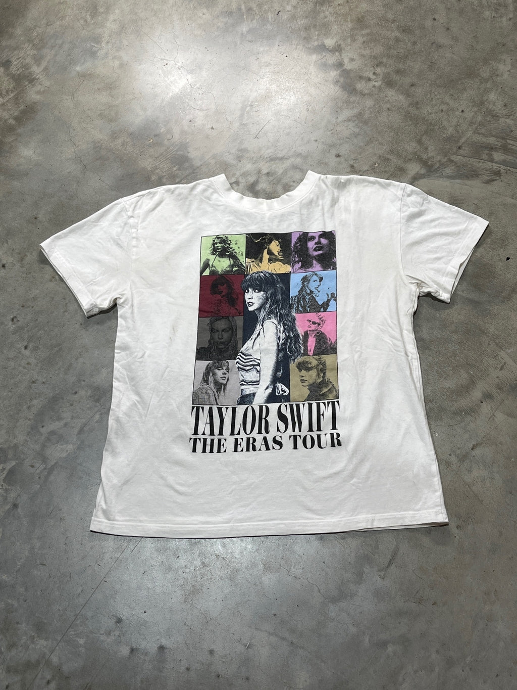 Taylor Swift Preowned Medium T-shirt