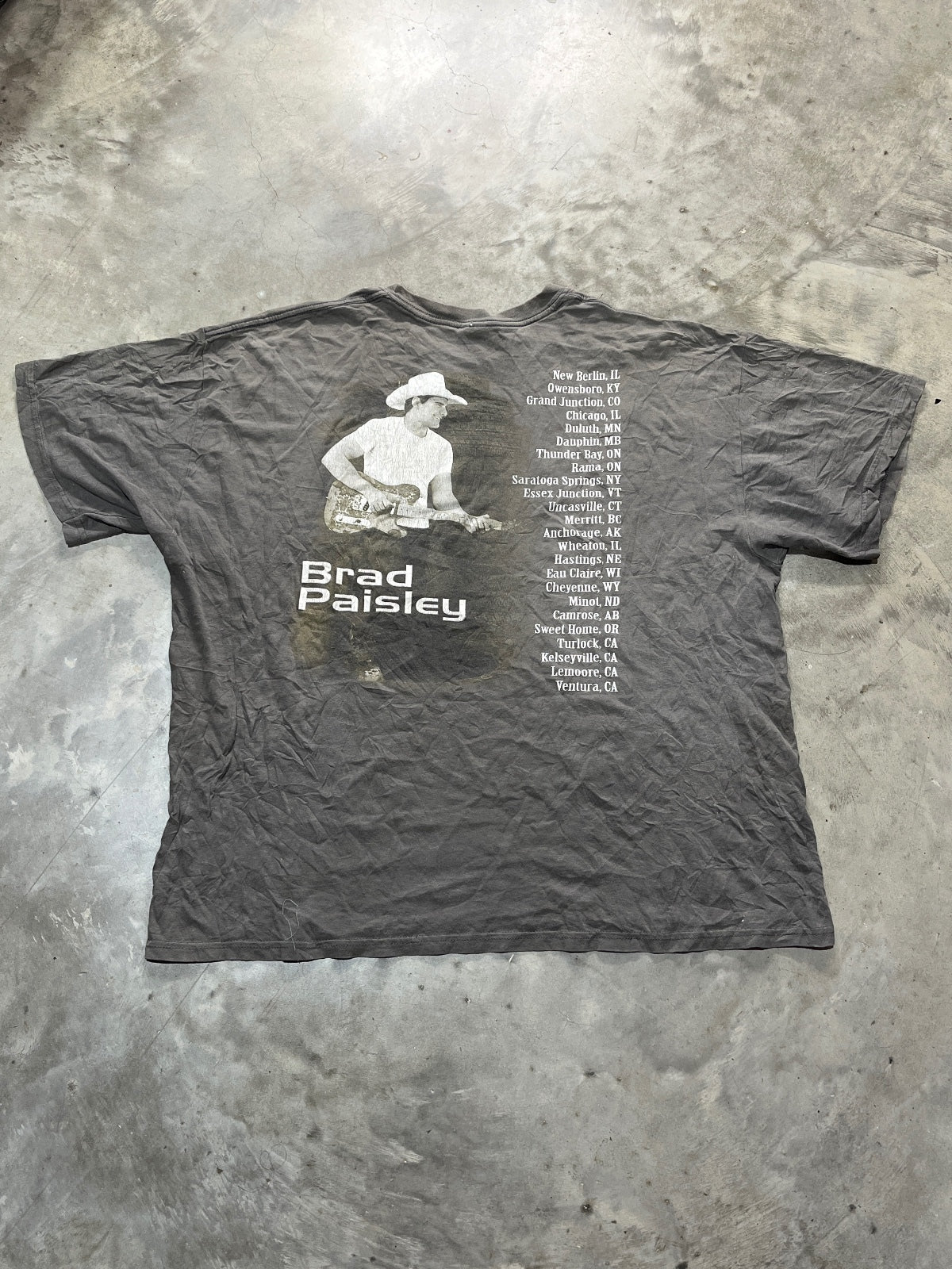 Brad Paisley Preowned 2XL T-shirt