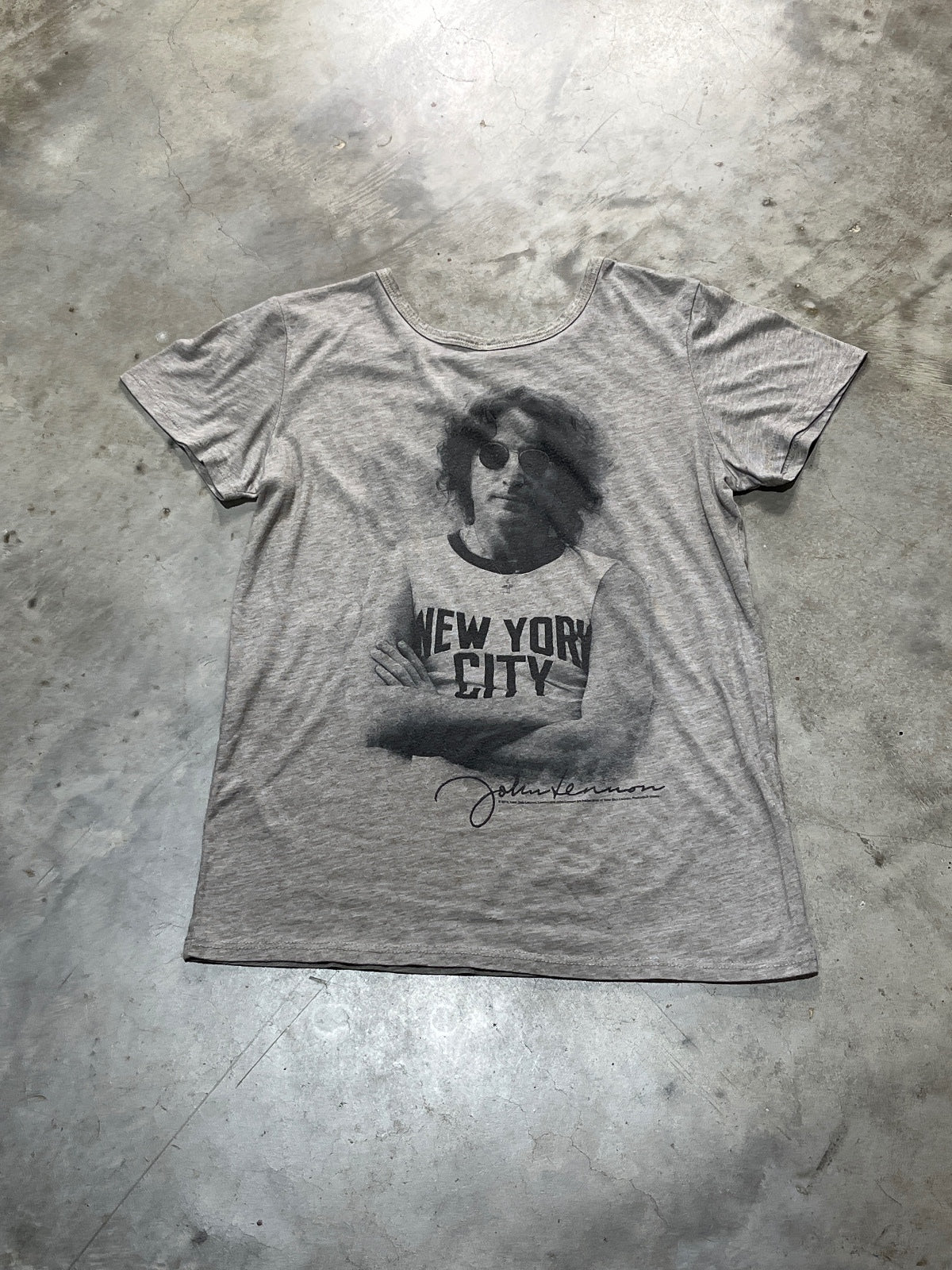 John Lennon Preowned Small T-shirt