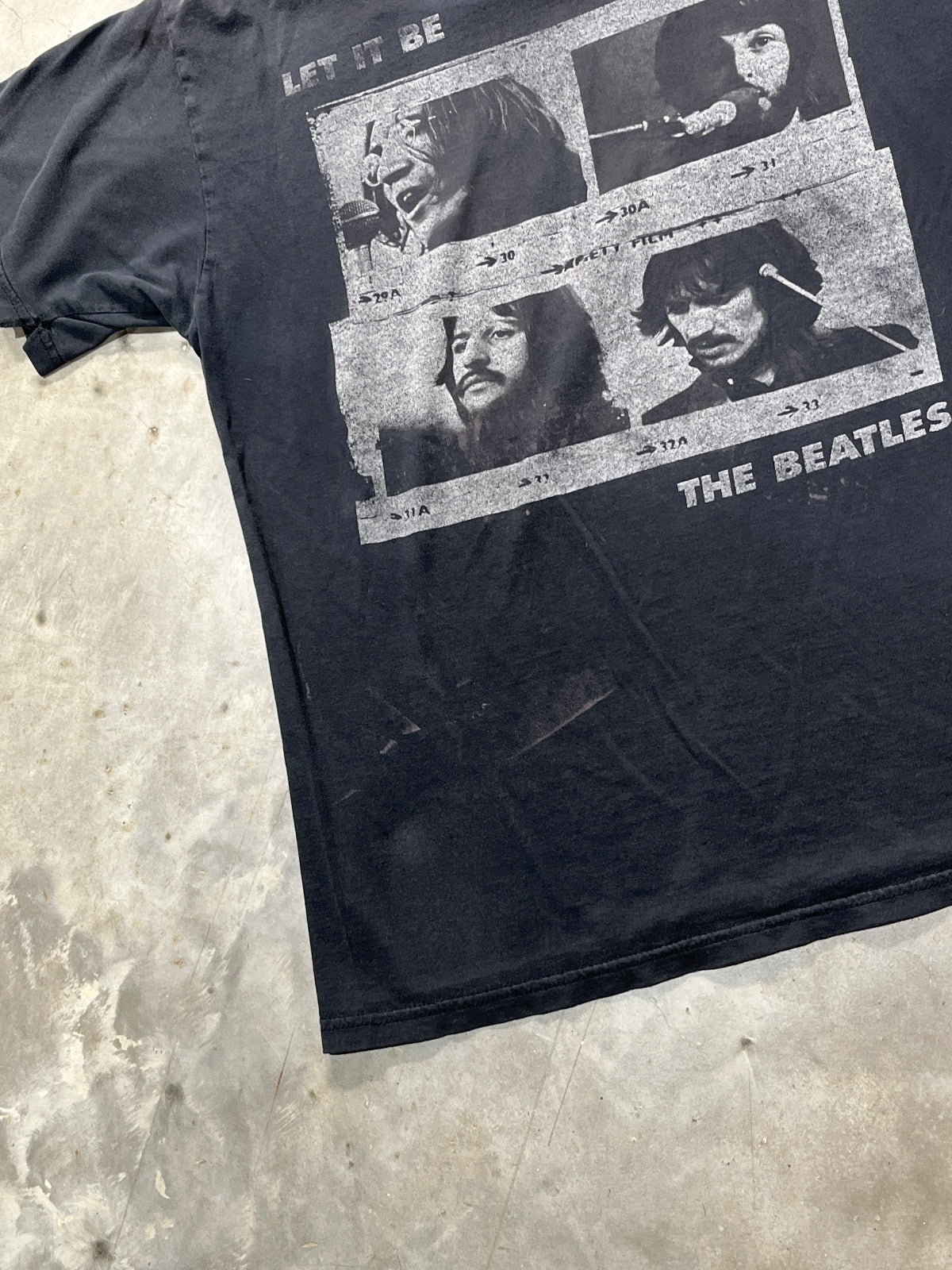 The Beatles Preowned Medium T-shirt