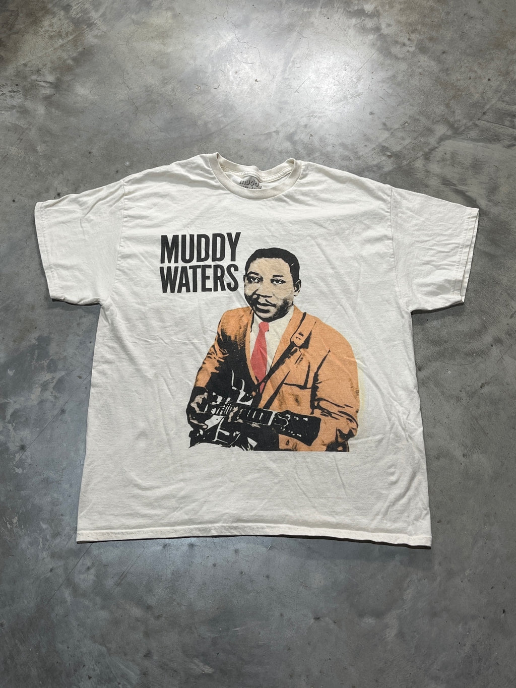 Muddy Waters Preowned XL T-shirt