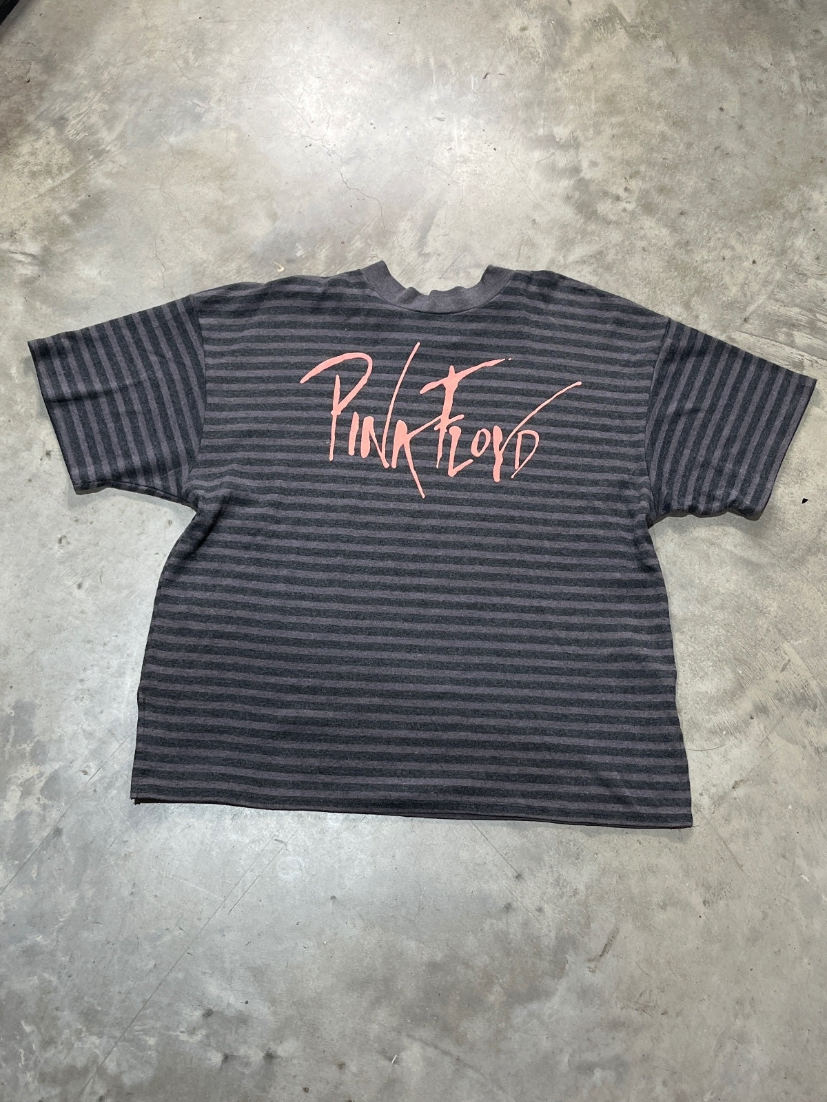 Pink Floyd Preowned XL Striped T-shirt