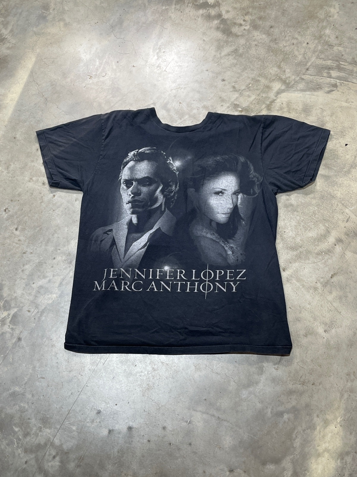 Jennifer Lopez & Marc Anthony Preowned Large T-shirt