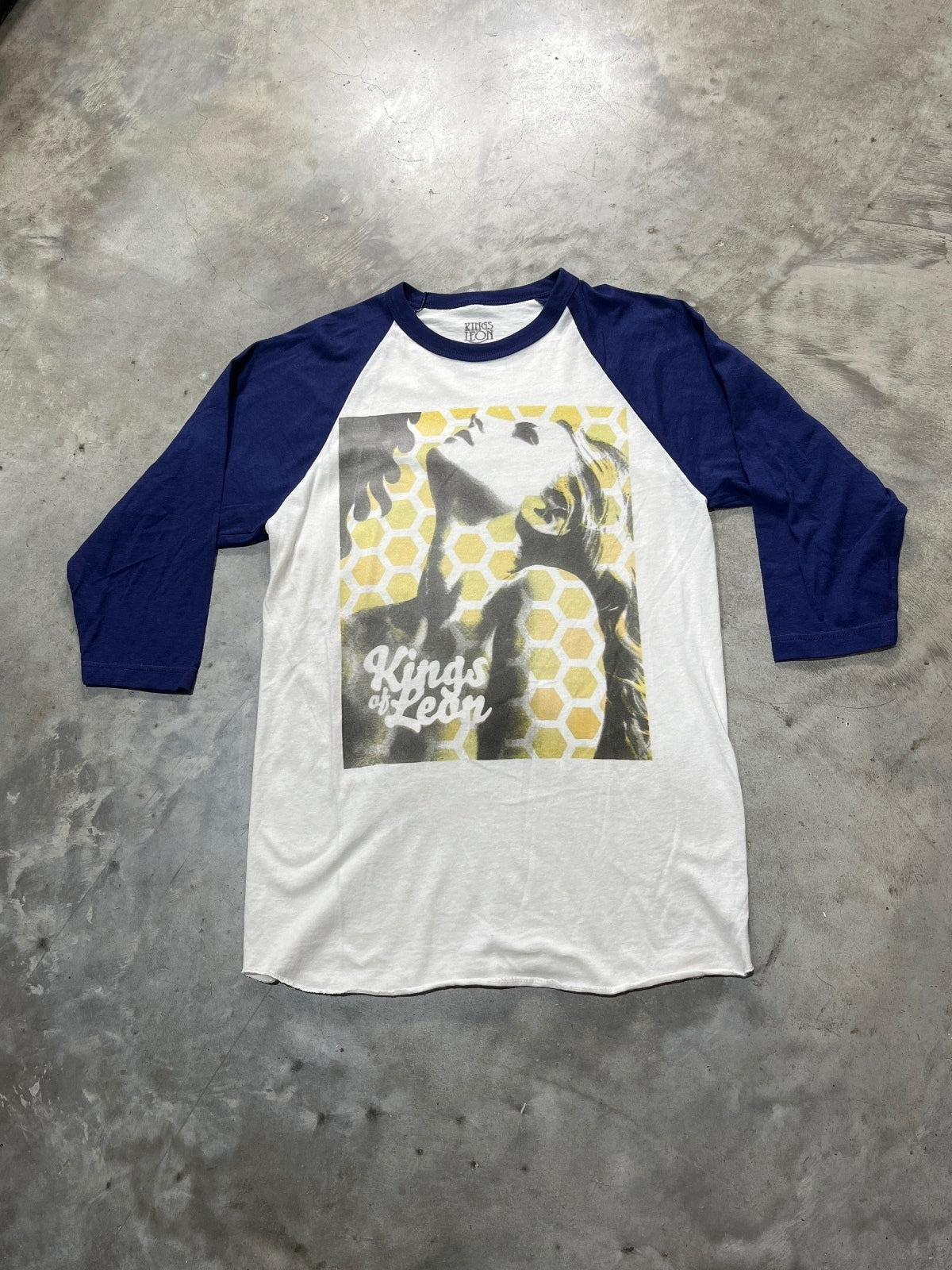 Kings Of Leon Preowned Small 3/4 Sleeve T-shirt