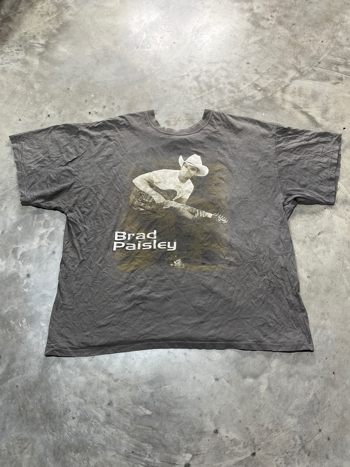 Brad Paisley Preowned 2XL T-shirt