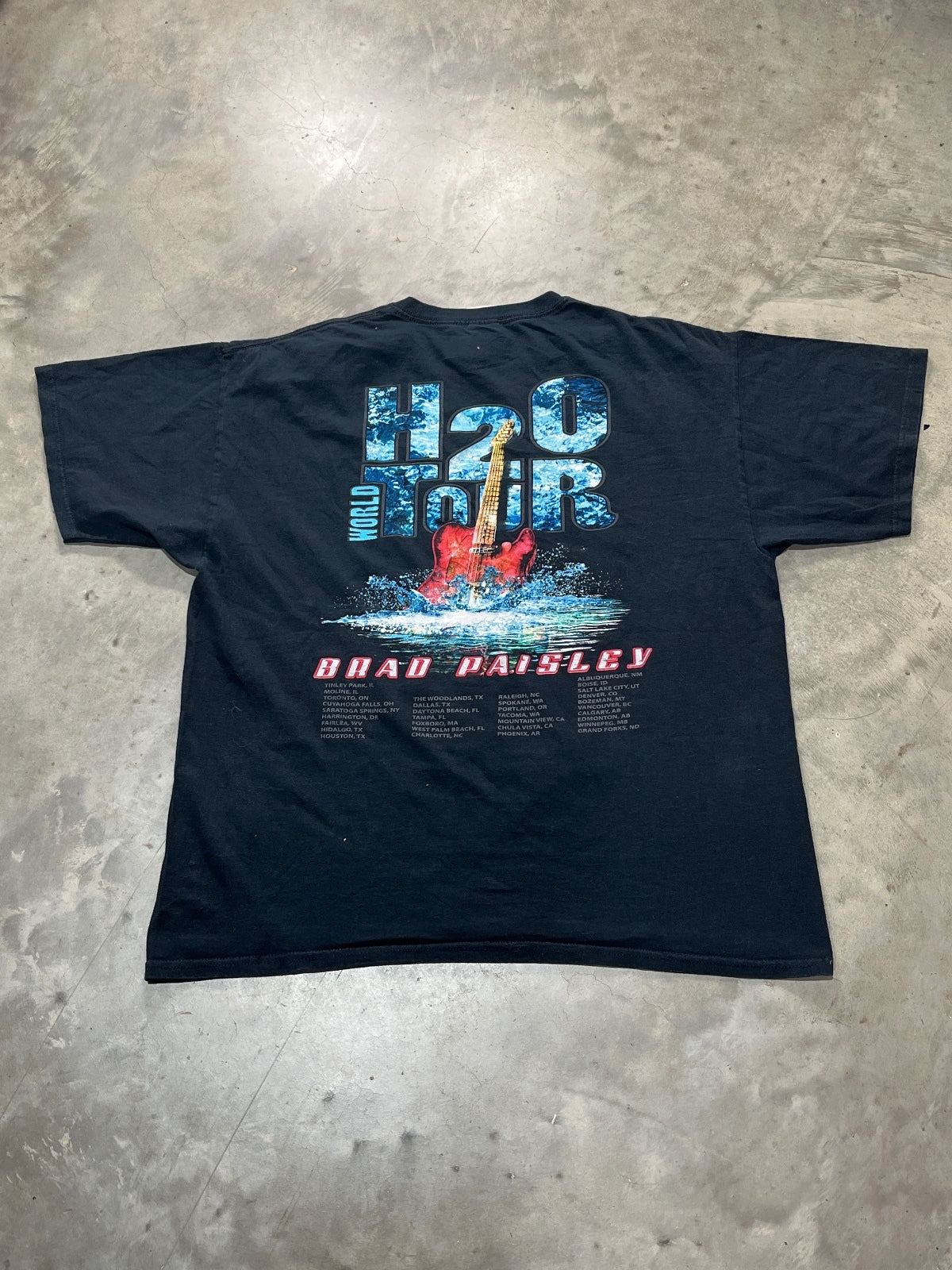 Brad Paisley Preowned XL T-shirt