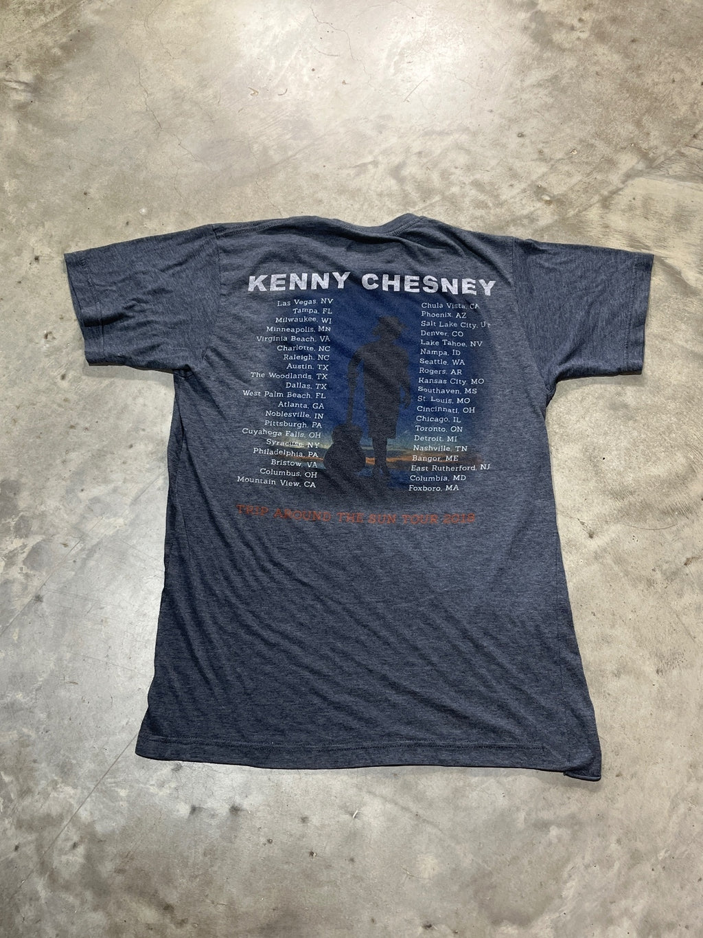 Kenny Chesney Preowned Medium T-shirt