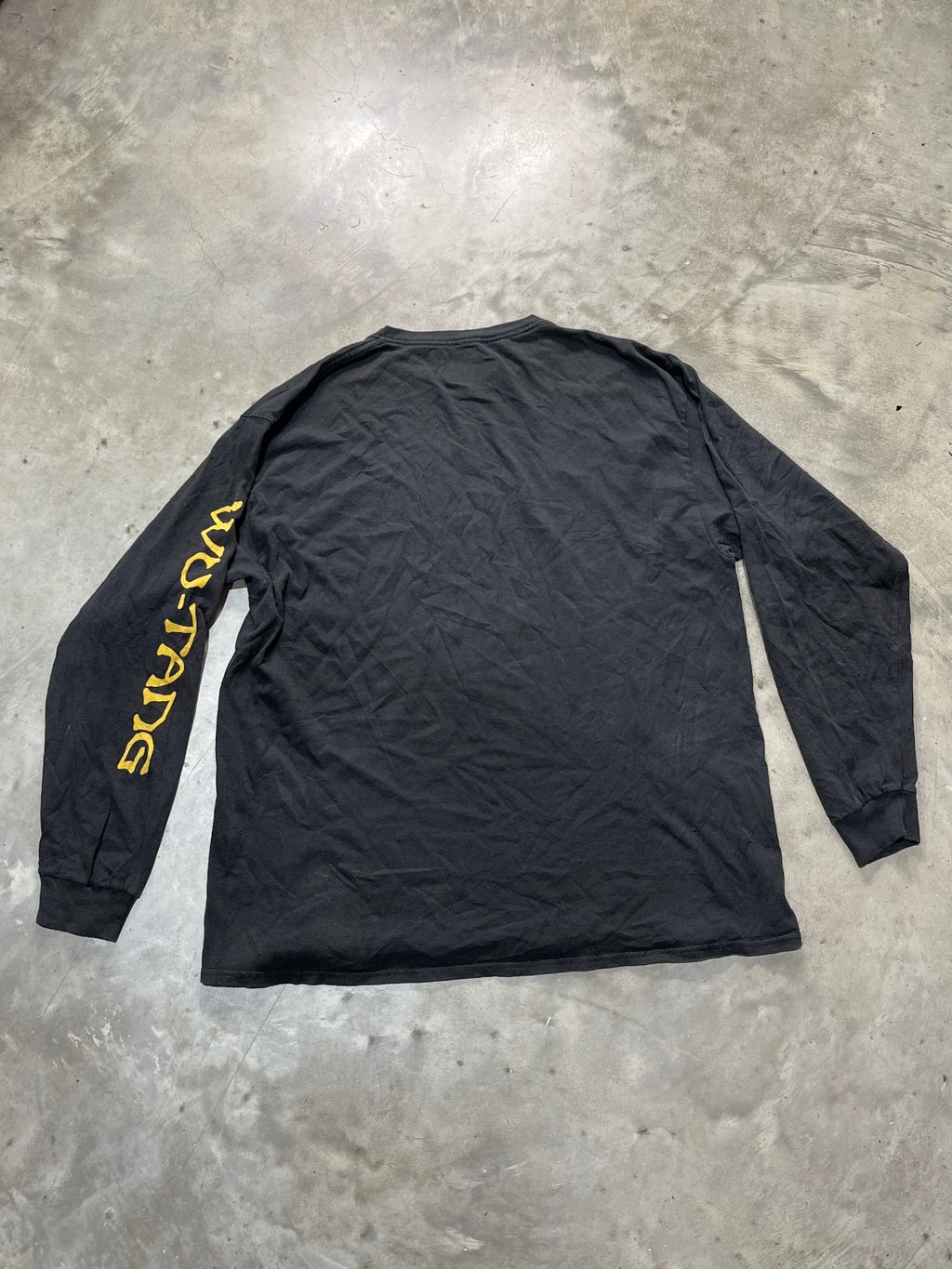 Wu-Tang Preowned XL Long Sleeve T-shirt