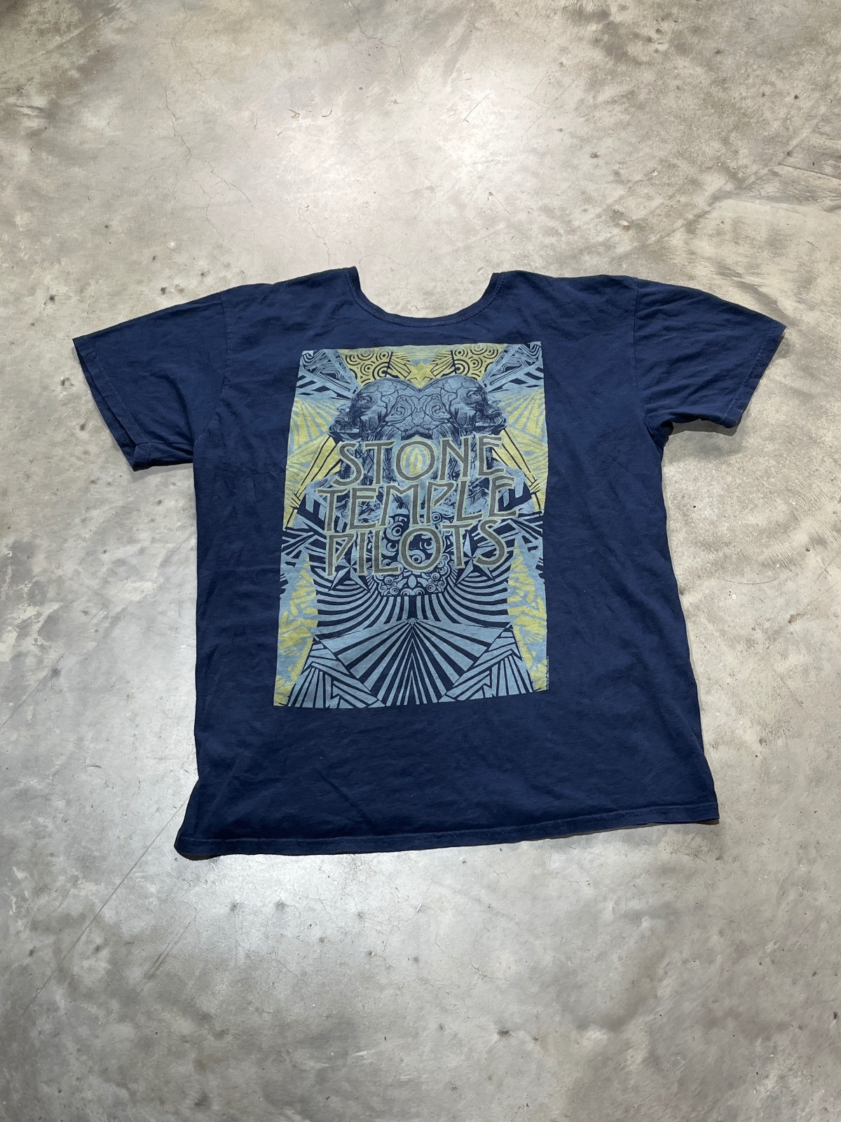 Stone Temple Pilots Preowned Large T-shirt