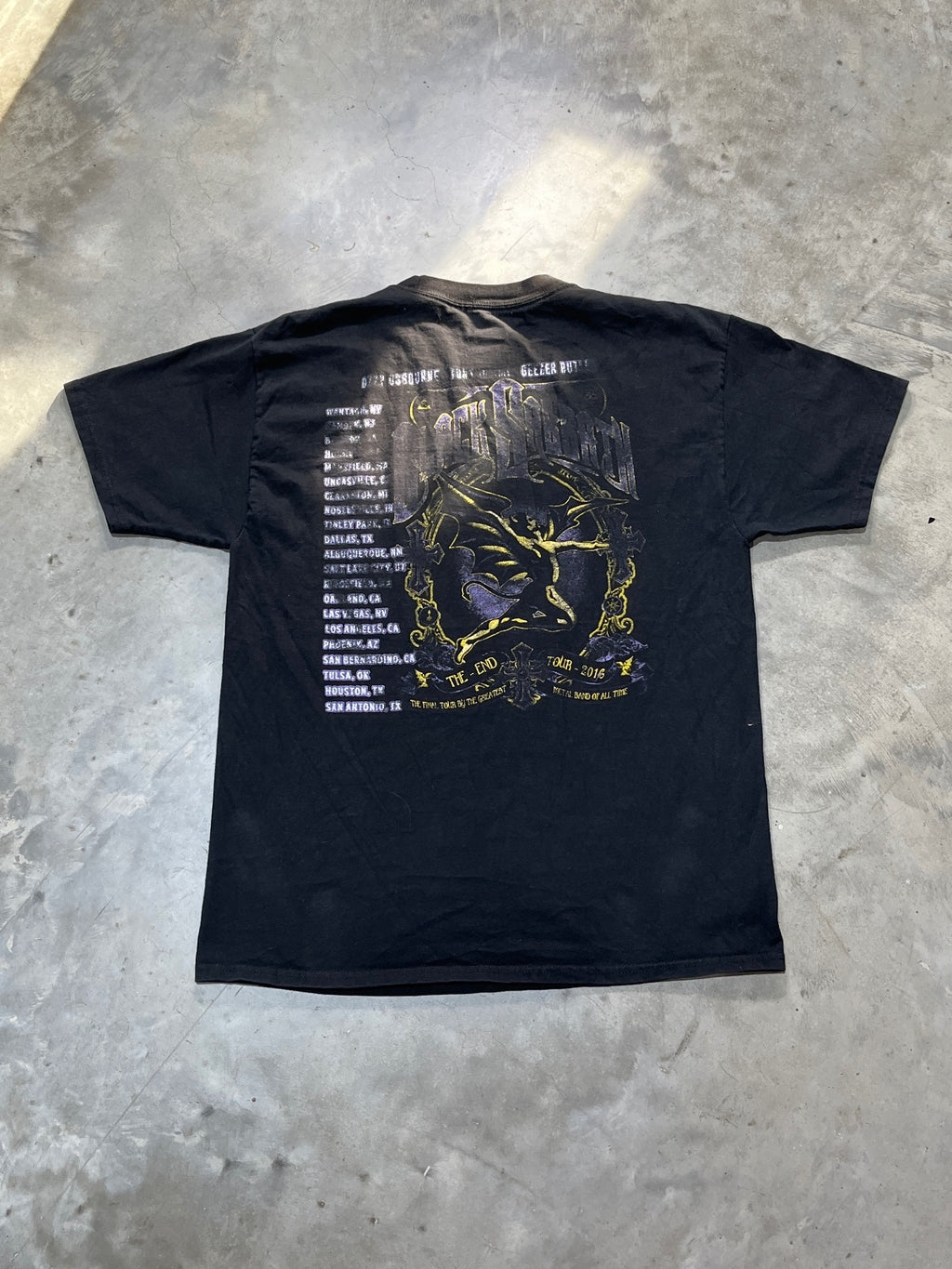 Black Sabbath Preowned Large T-shirt