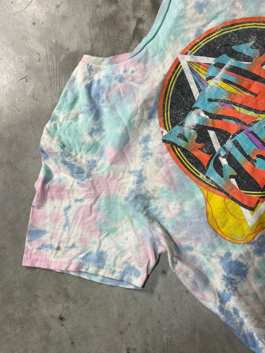 Pink Floyd Preowned Large Tie Dye T-shirt