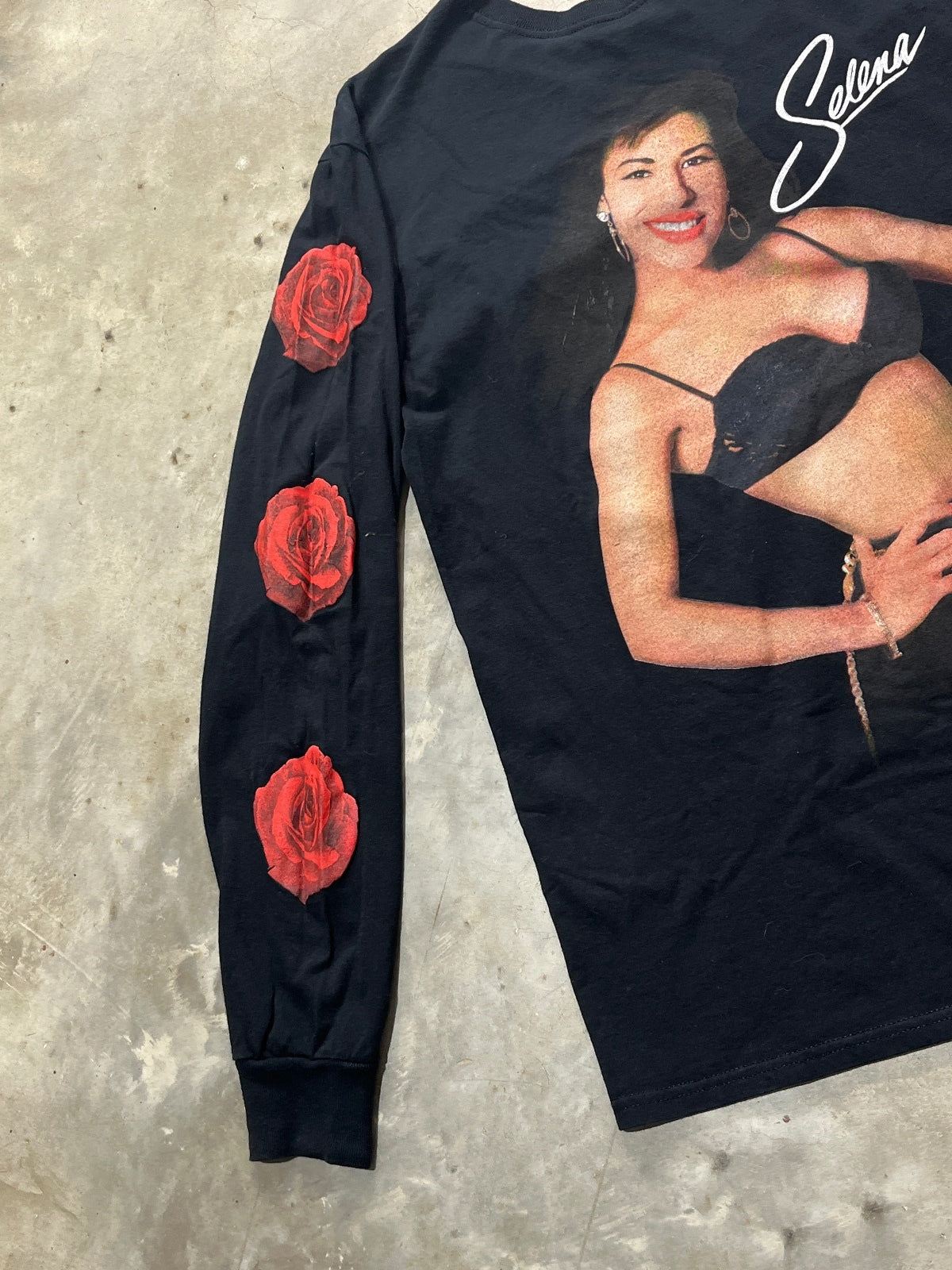 Selena Preowned Medium Long Sleeve T-shirt