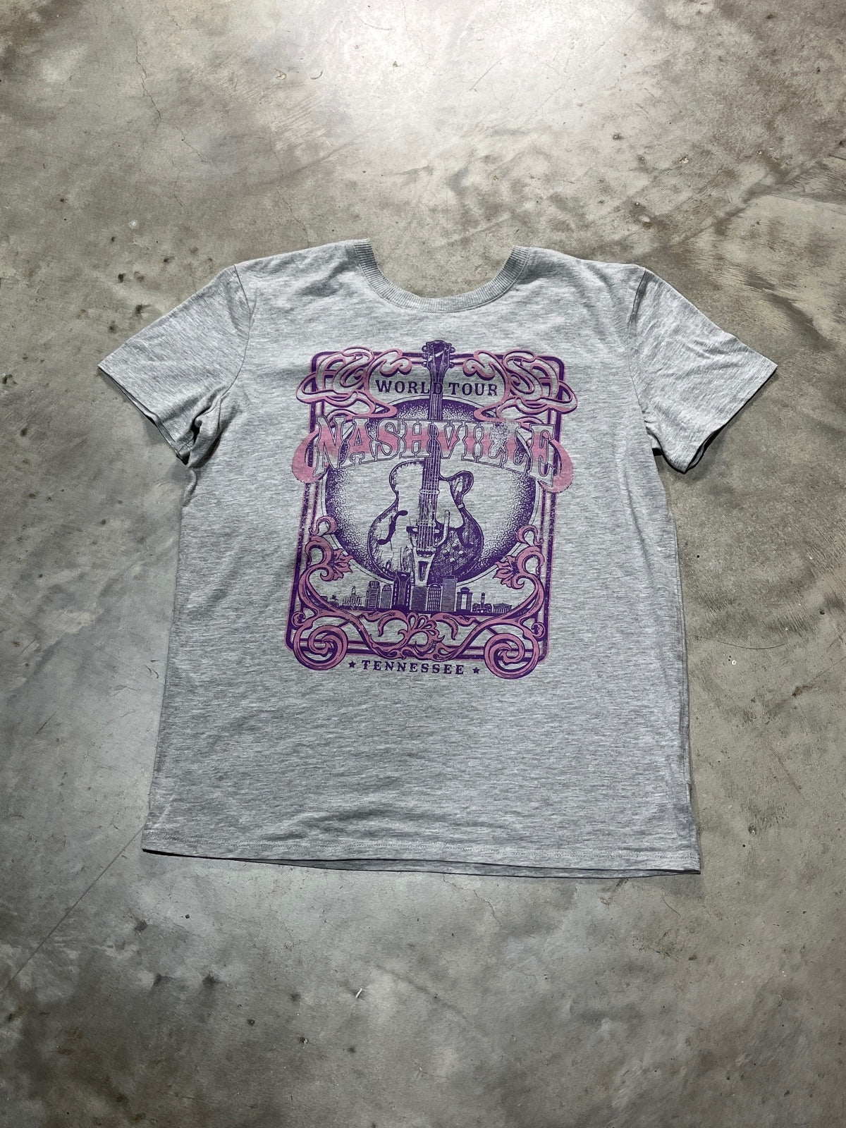 Nashville Tennessee Preowned Small T-shirt