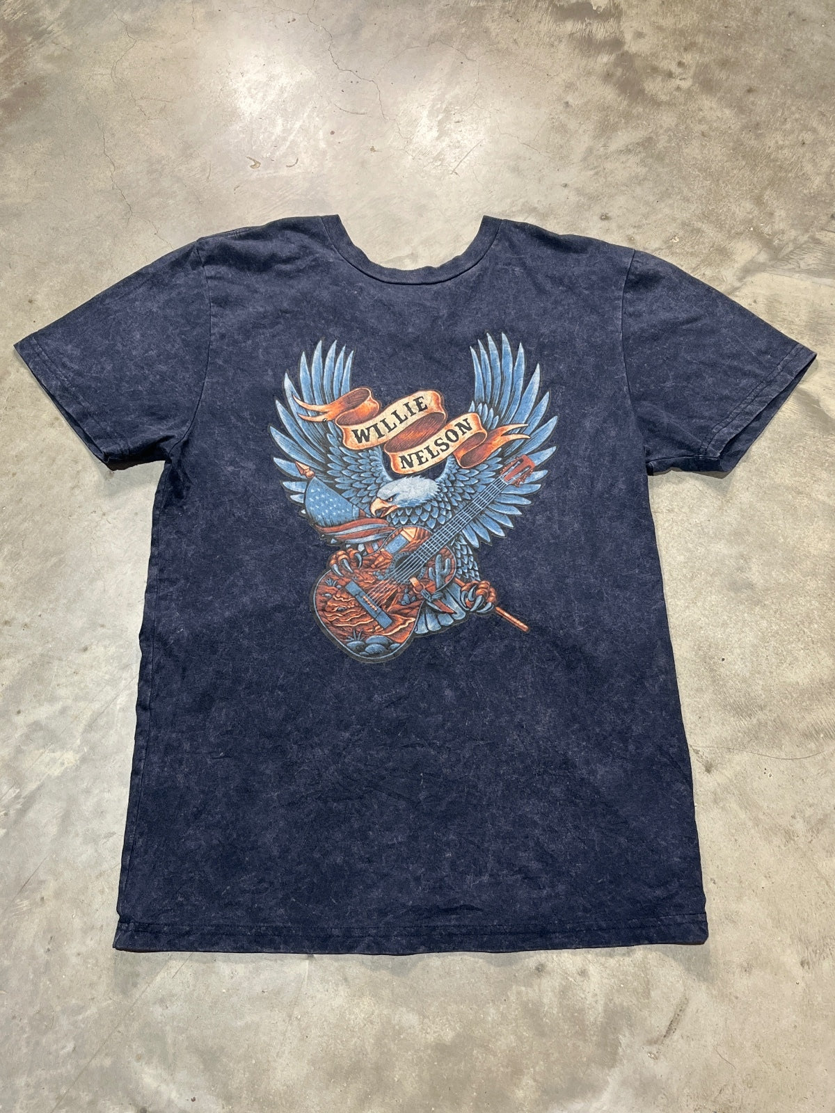 Willie Nelson Preowned Small Tie Dye T-shirt