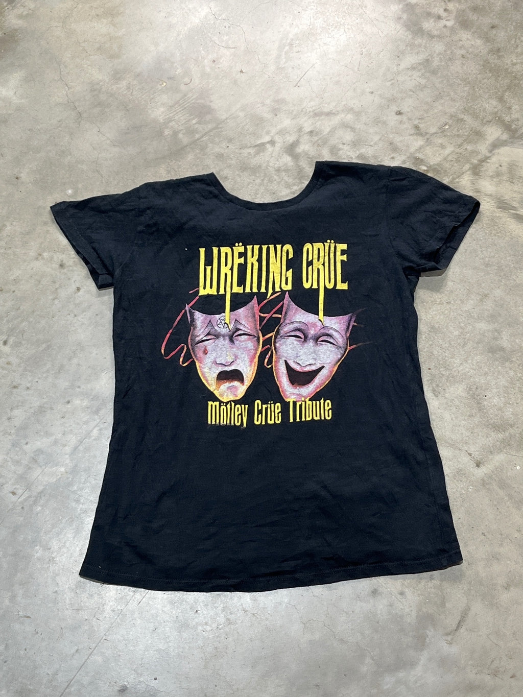 Motley Crue Tribute Wreking Crue Preowned Medium T-shirt