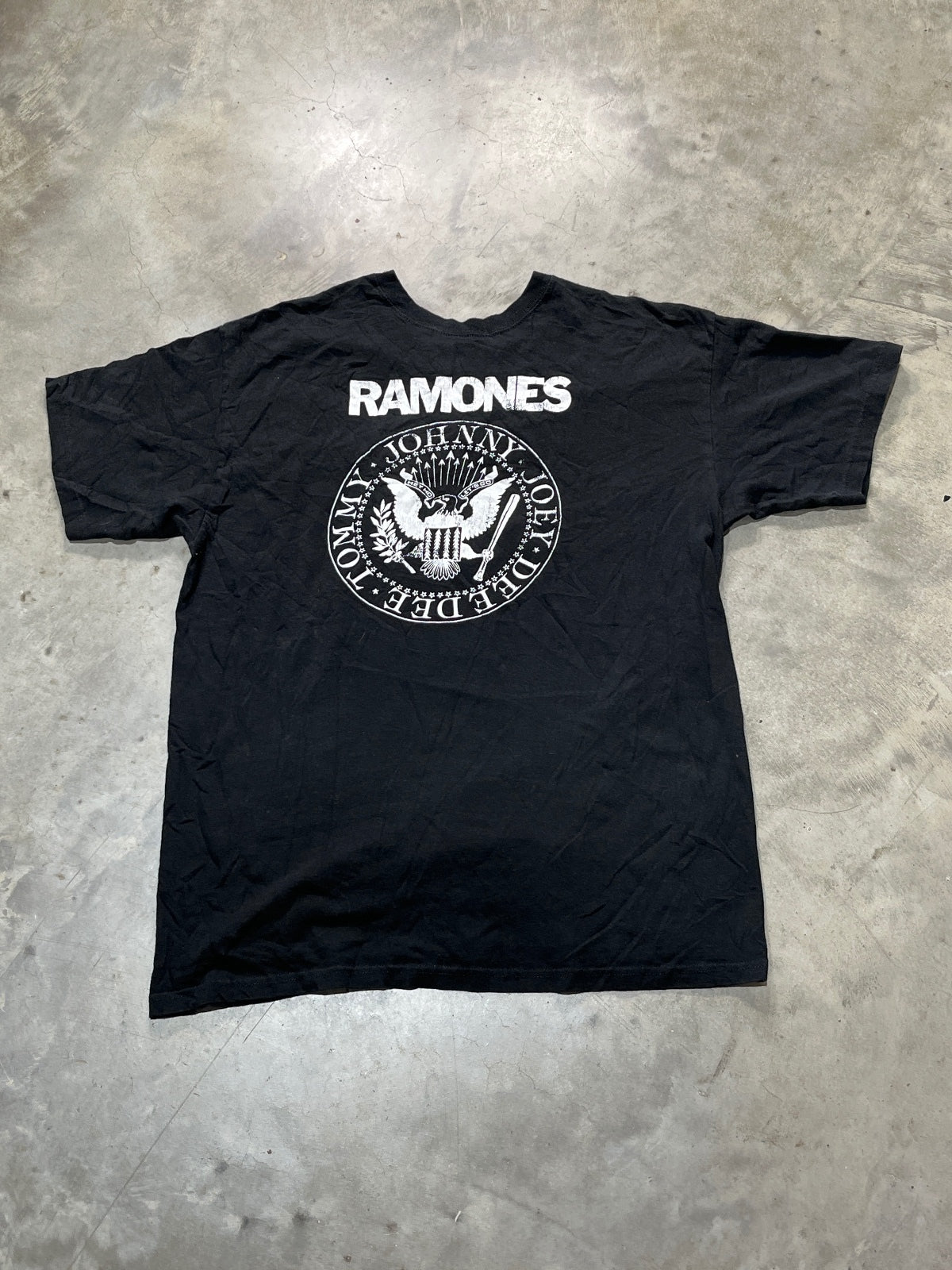 Ramones Preowned Large T-shirt