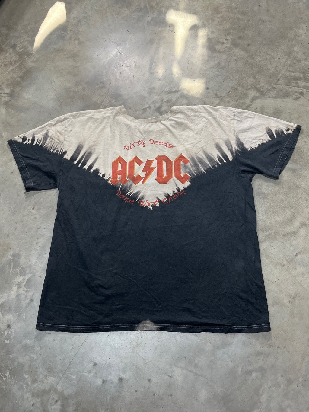 ACDC Preowned XL Tie Dye T-shirt