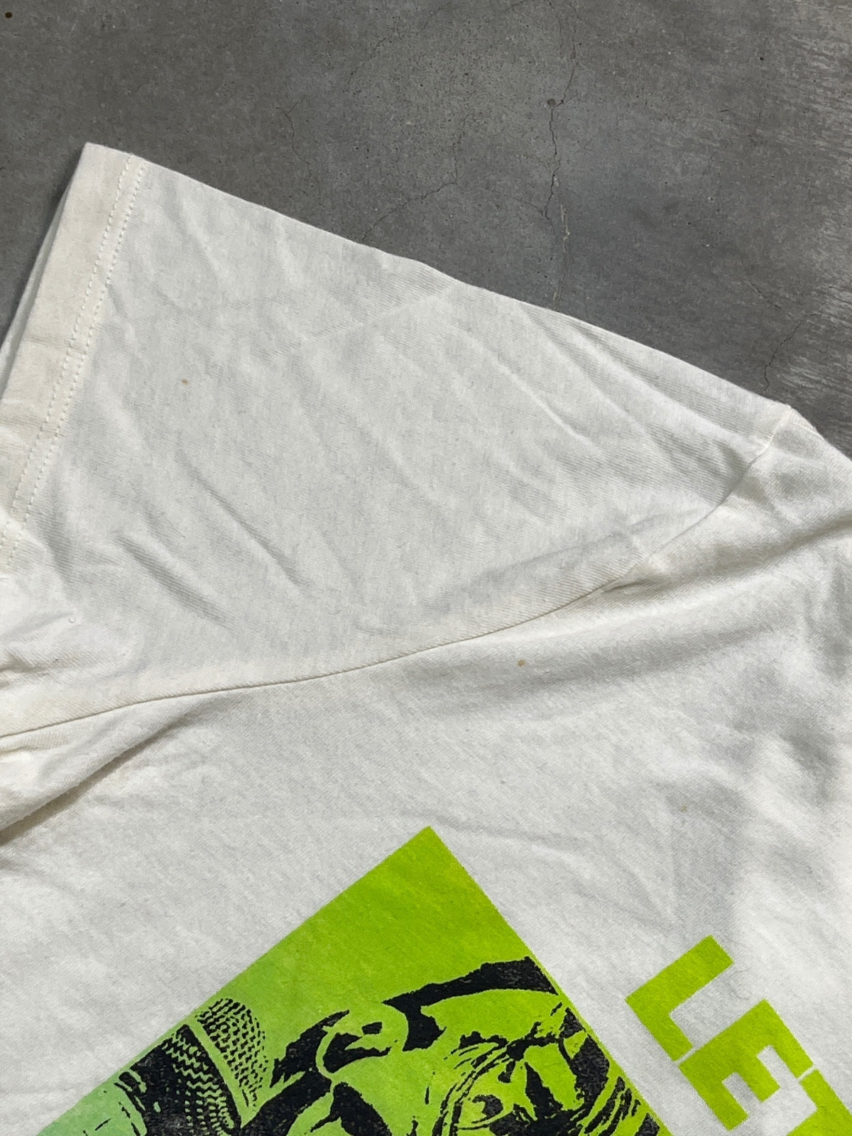 The Beatles Preowned Medium T-shirt