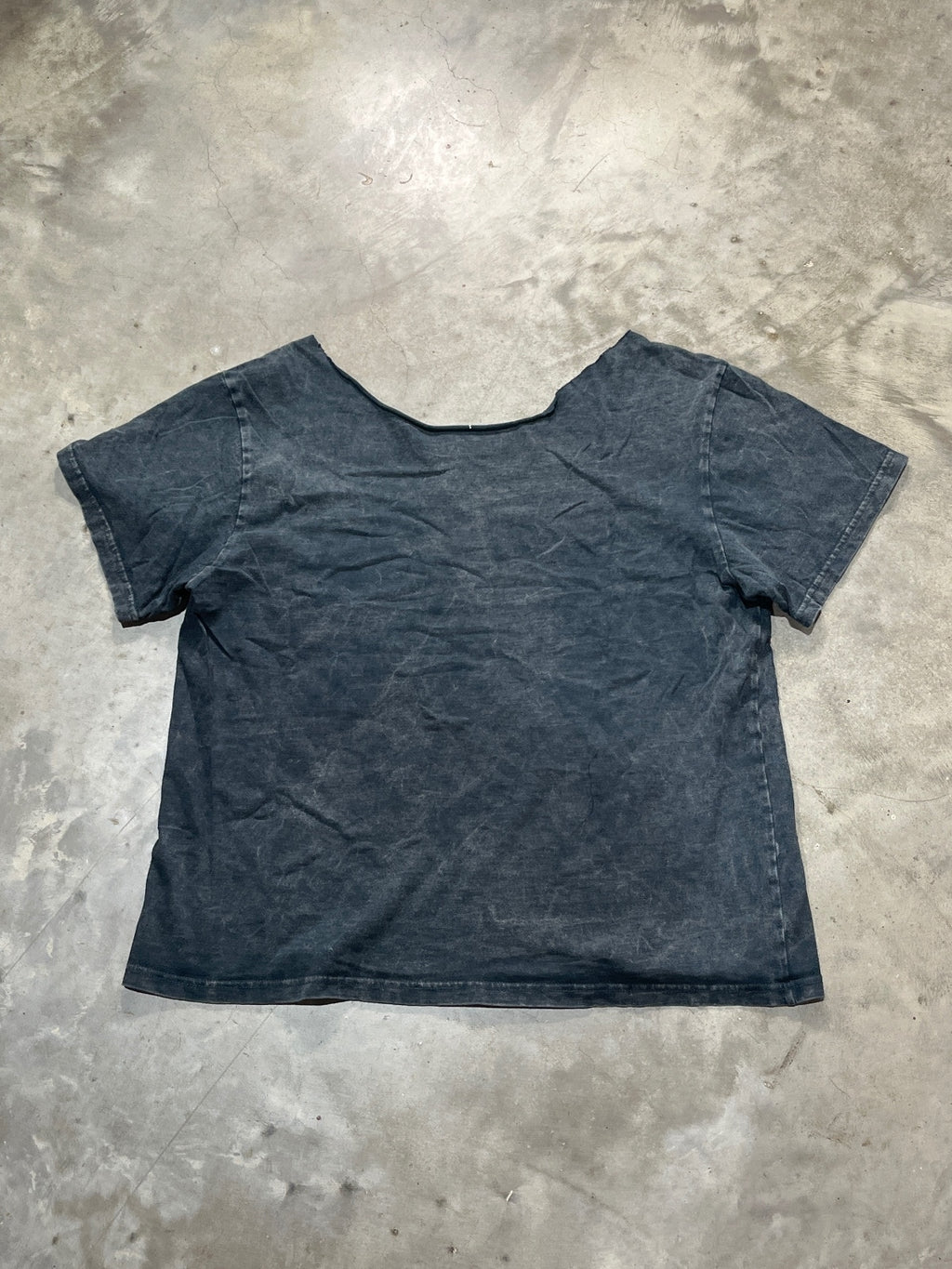 The Rolling Stones Preowned Large Cropped Neckline T-Shirt