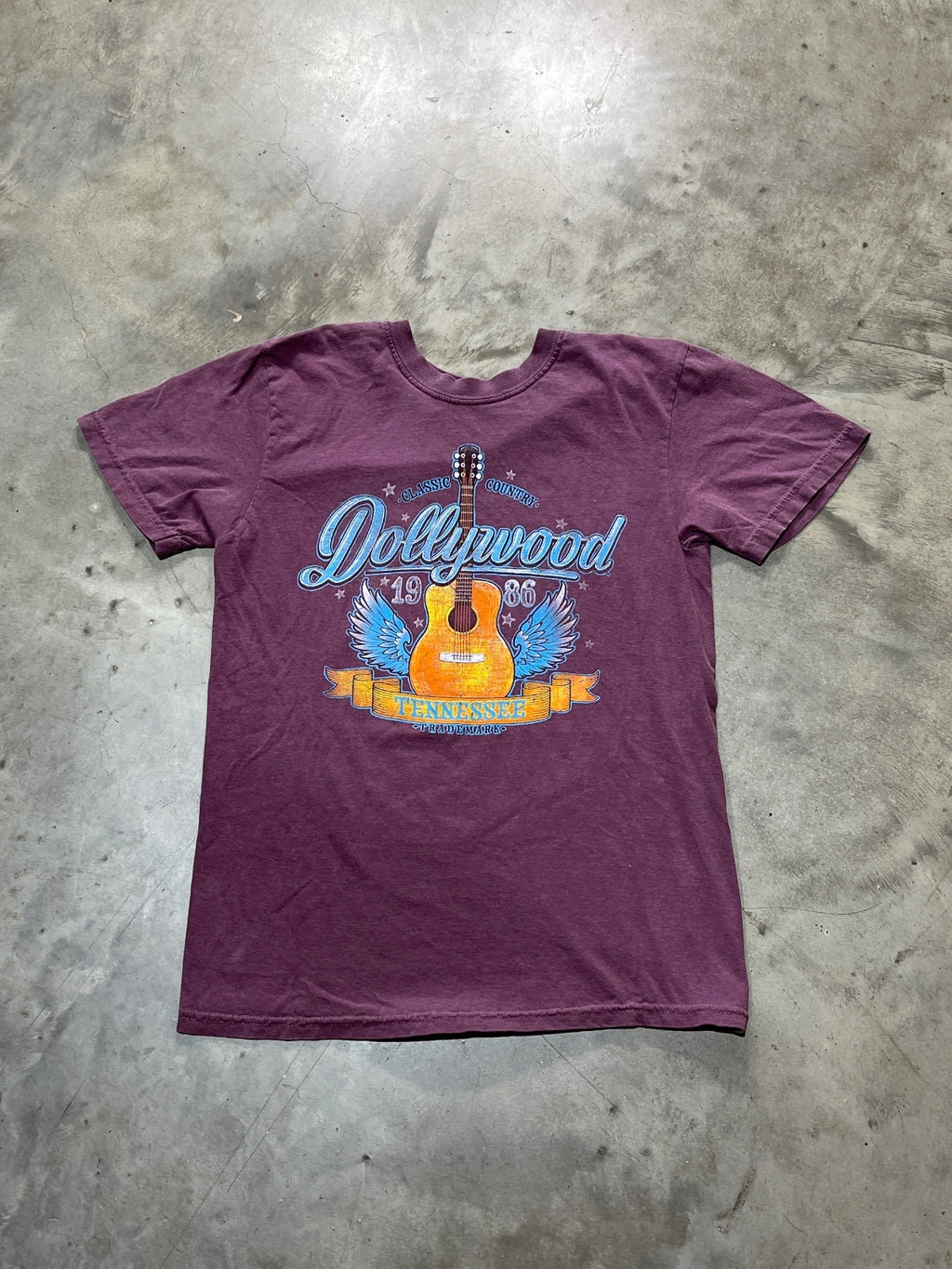 Dolly Parton Dollywood Preowned Small T-shirt