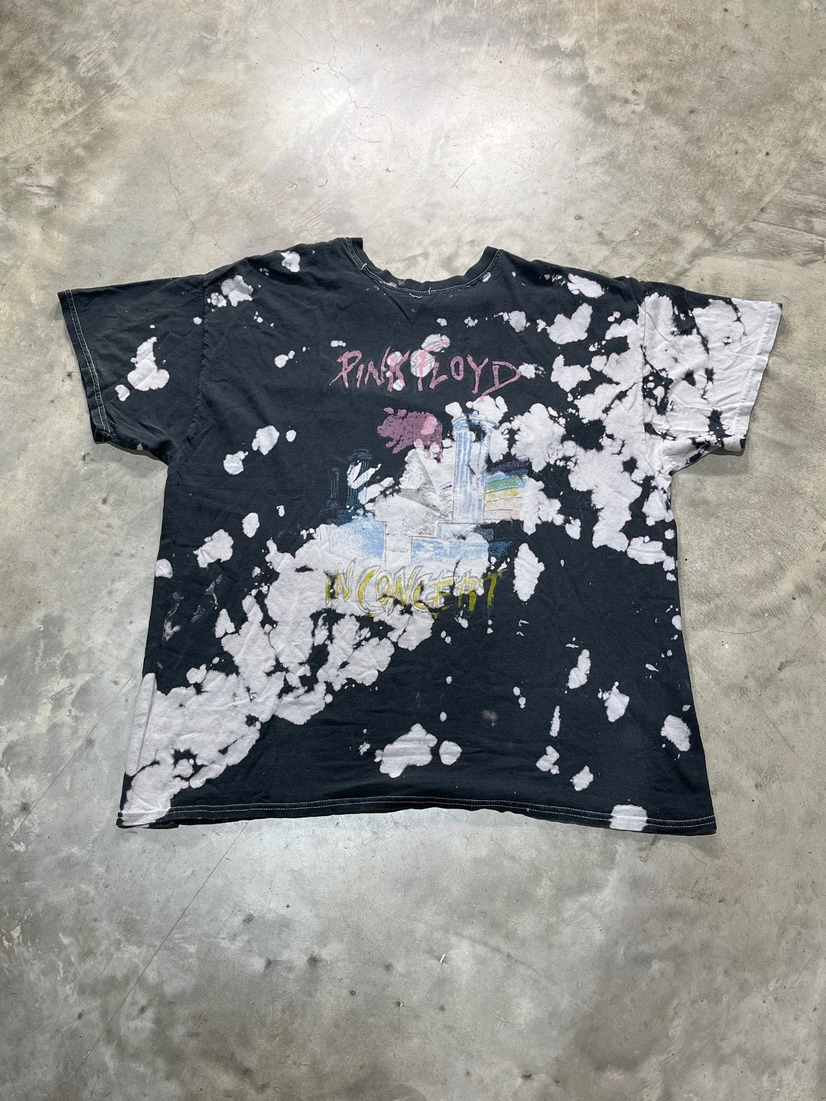 Pink Floyd Preowned Large Tie Dye T-shirt